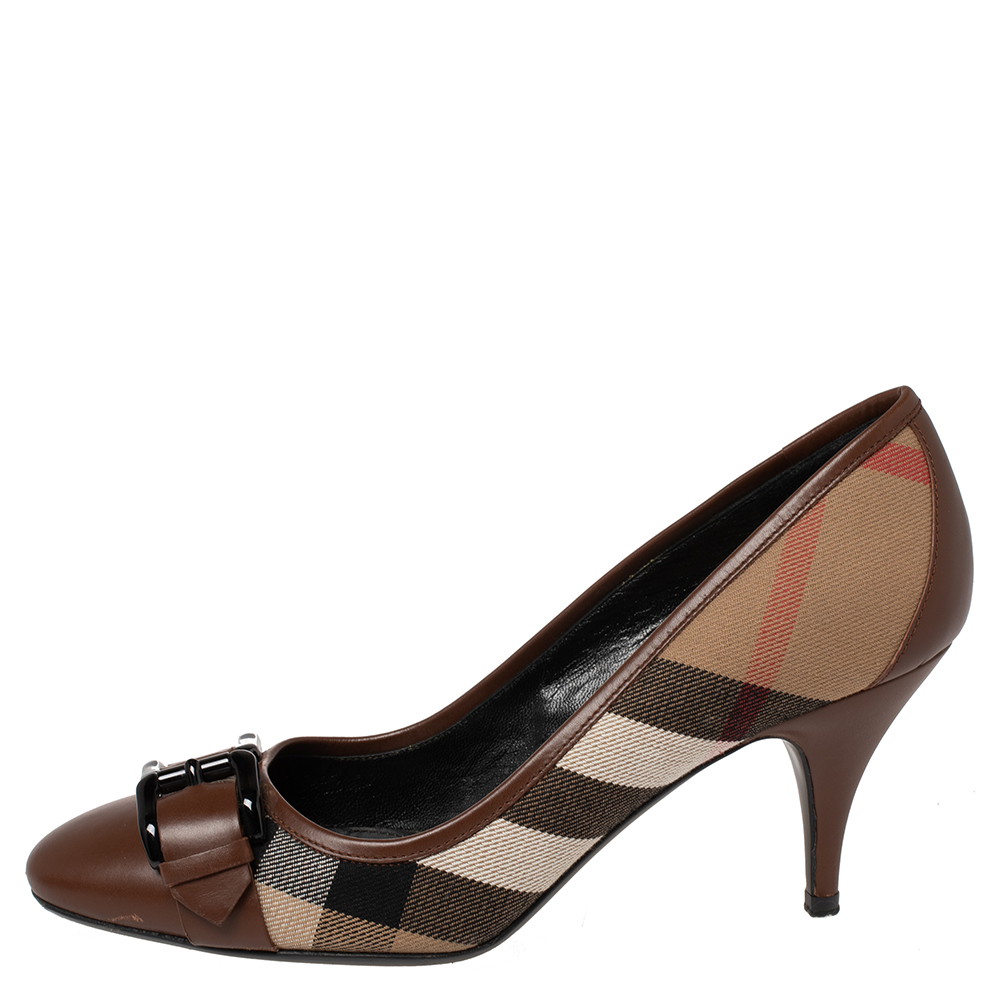 

Burberry Brown/Beige Nova Check Coated Canvas and Leather Buckle Round Toe Pumps Size