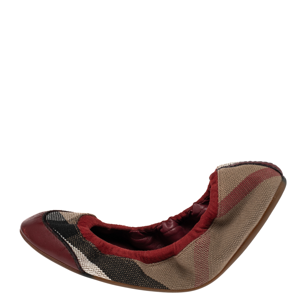 

Burberry Red Leather And Nova Check Canvas Scrunch Ballet Flats Size