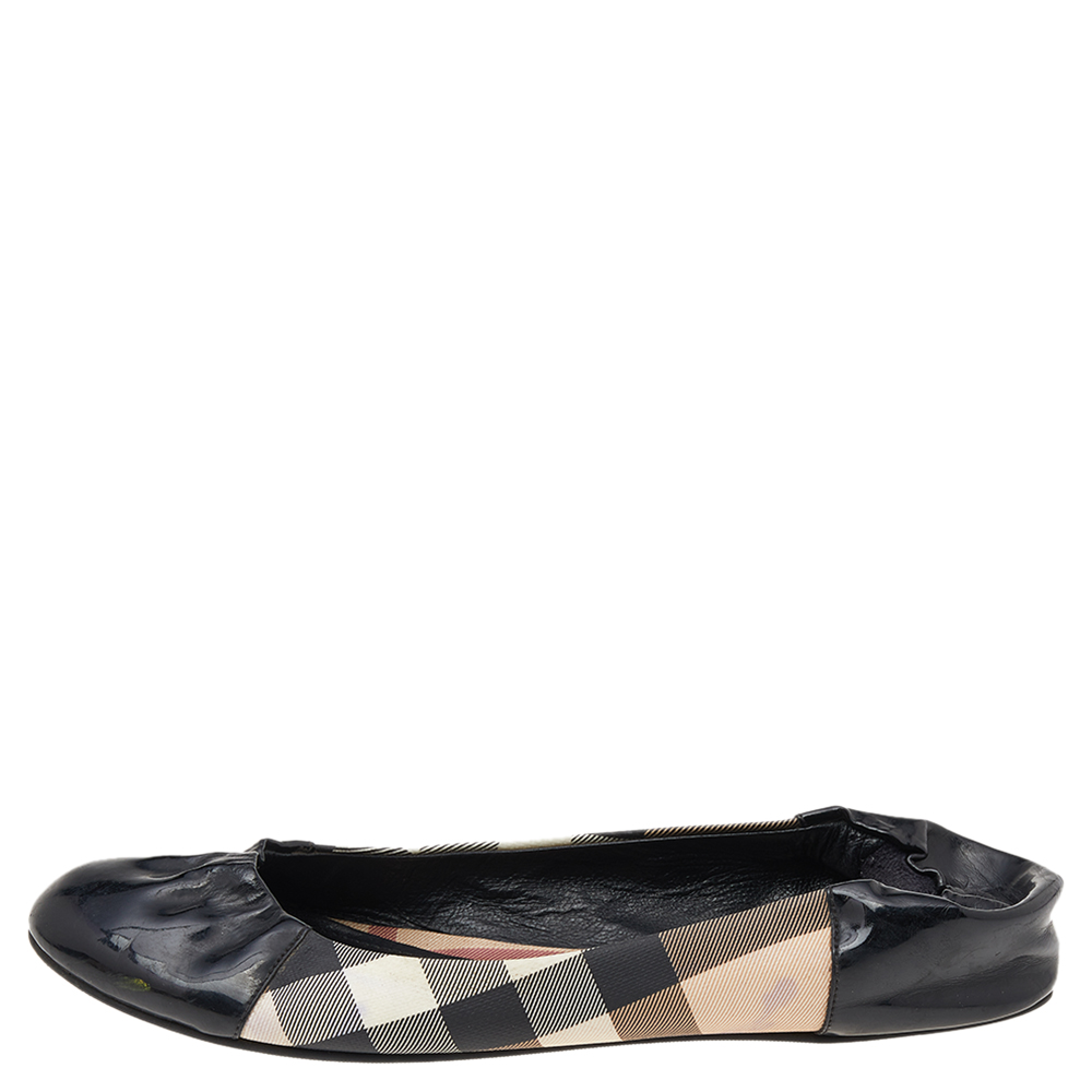 

Burberry Beige/Black Nova Check PVC And Patent Leather Ballet Flats Size