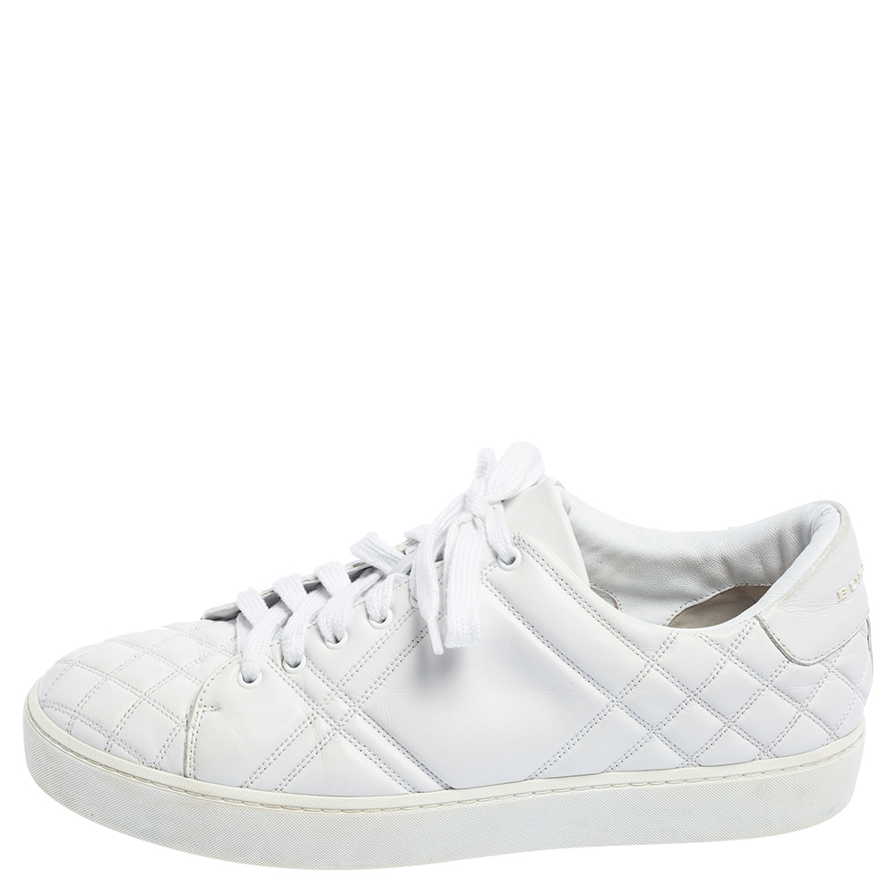 

Burberry White Quilted Leather Westford Low Top Sneakers Size