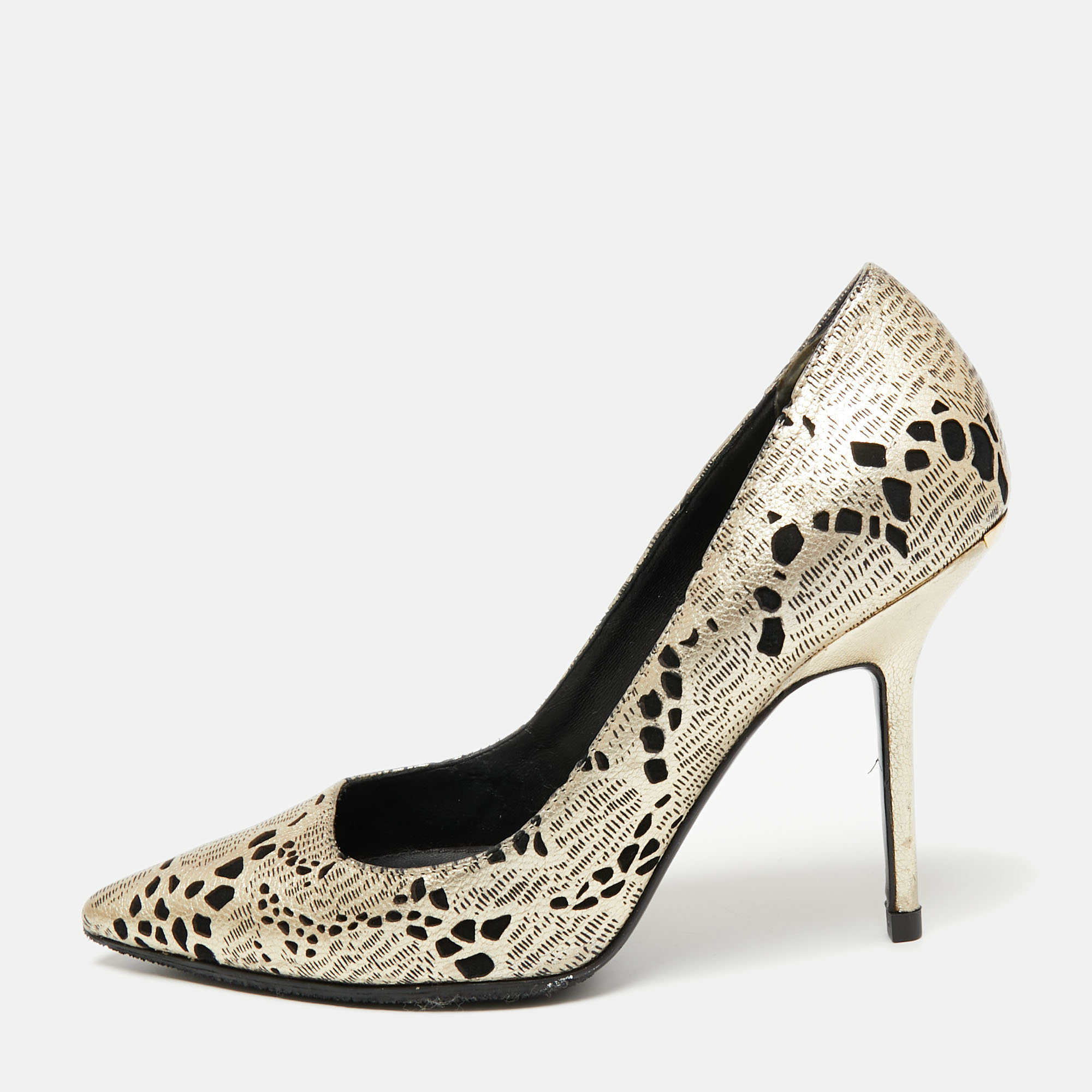 

Burberry Metallic Foil Laser Cut Out Leather Pointed Toe Pumps Size, Gold