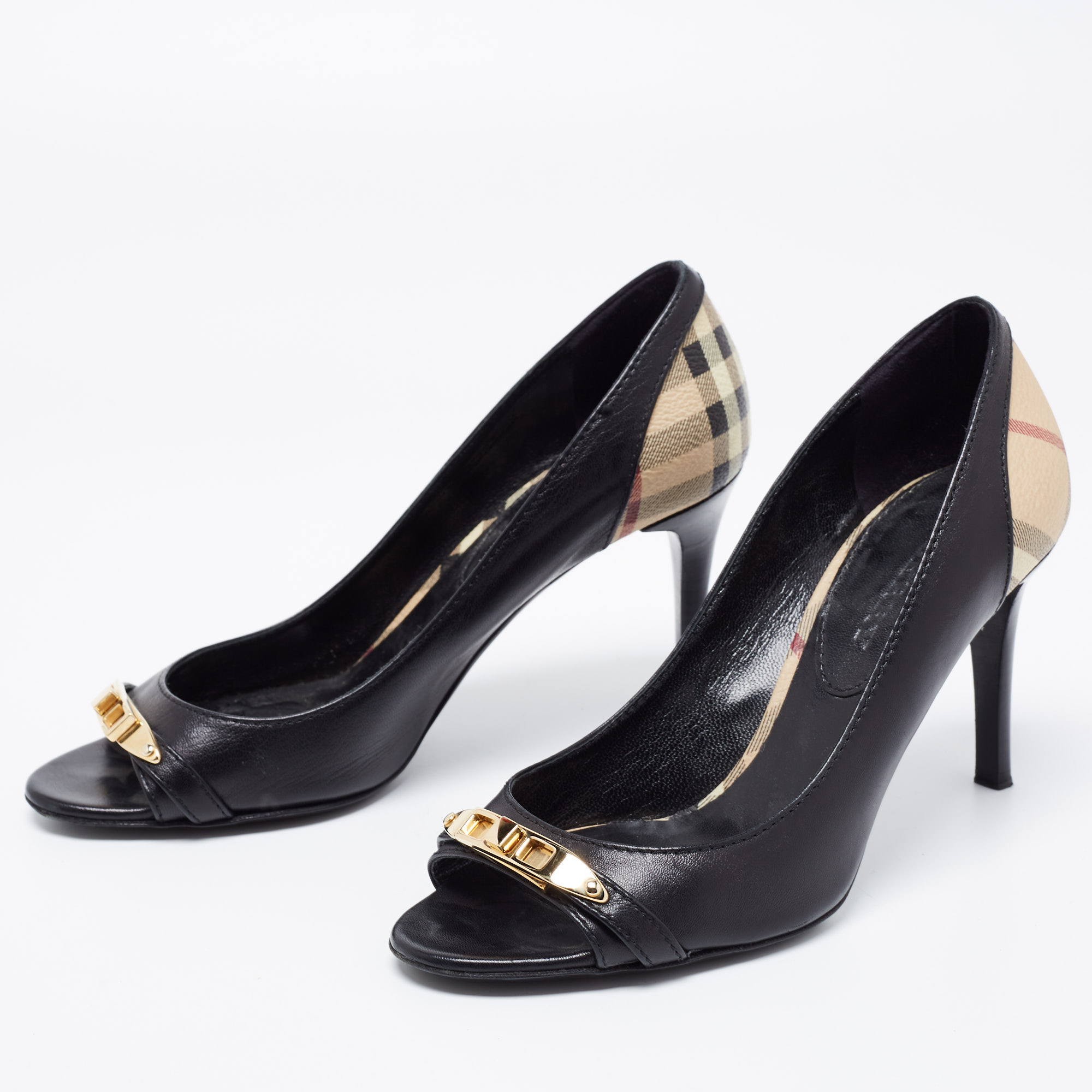 

Burberry Black Leather And Nova Check Canvas Bayning Open Toe Pumps Size
