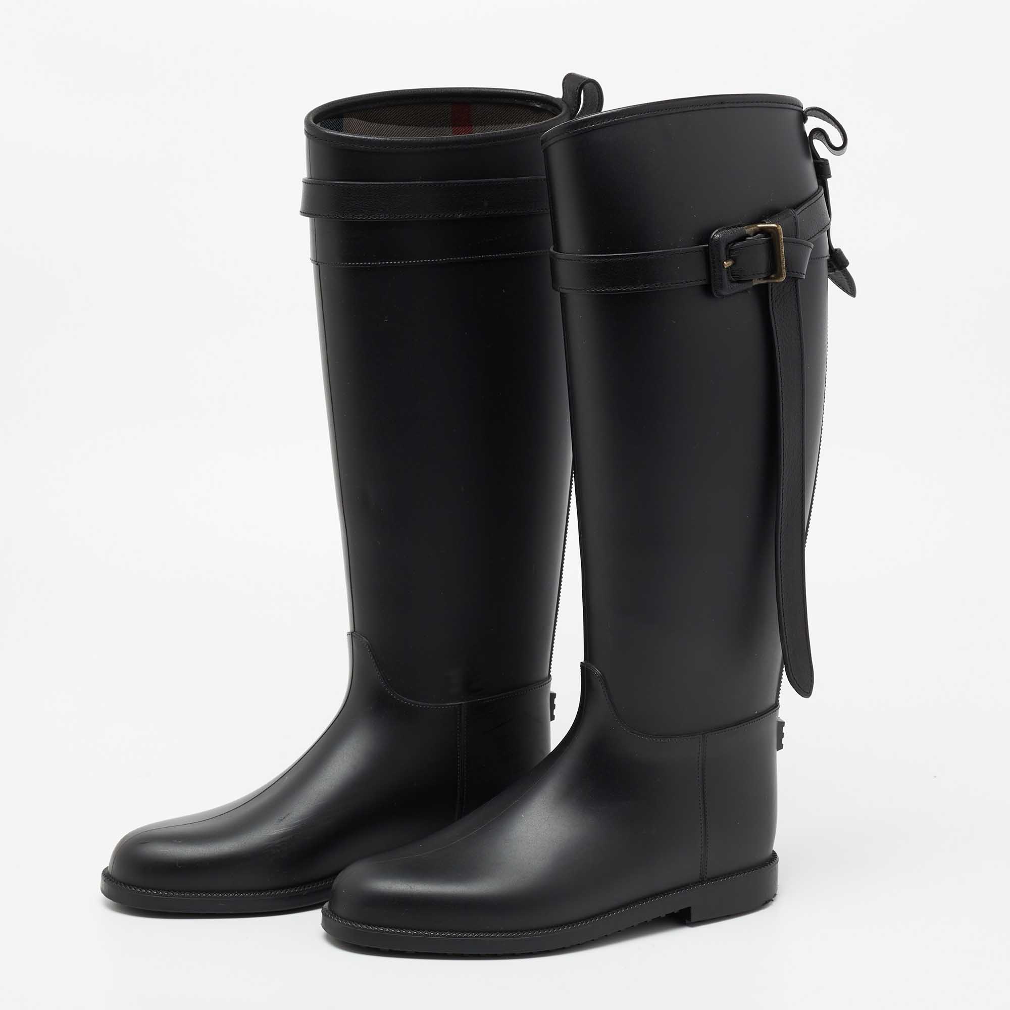 

Burberry Black Leather And Rubber Roscot Belted Rain Boots Size