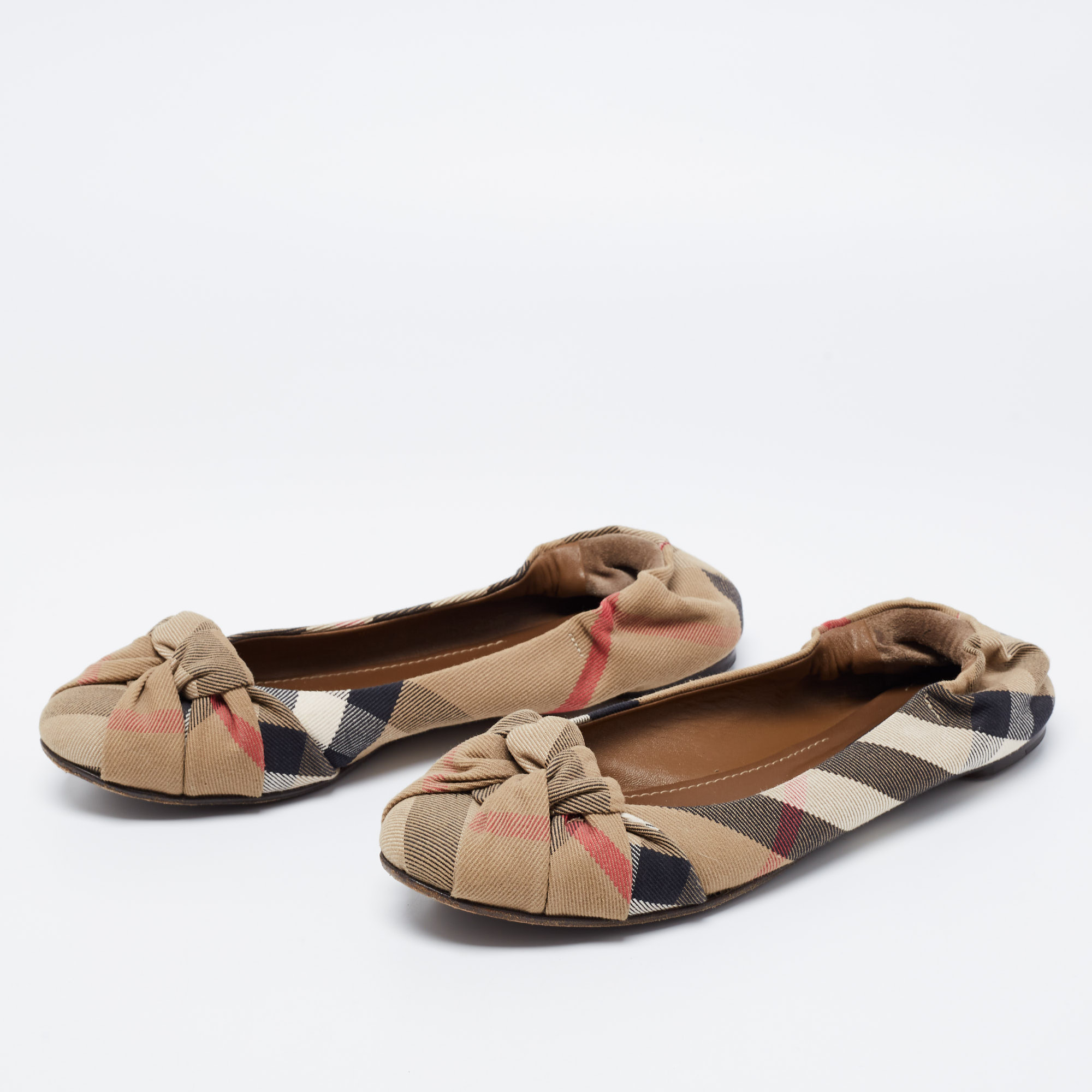 

Burberry Beige Canvas Nova Check Knotted Bow Ballet Flats Size