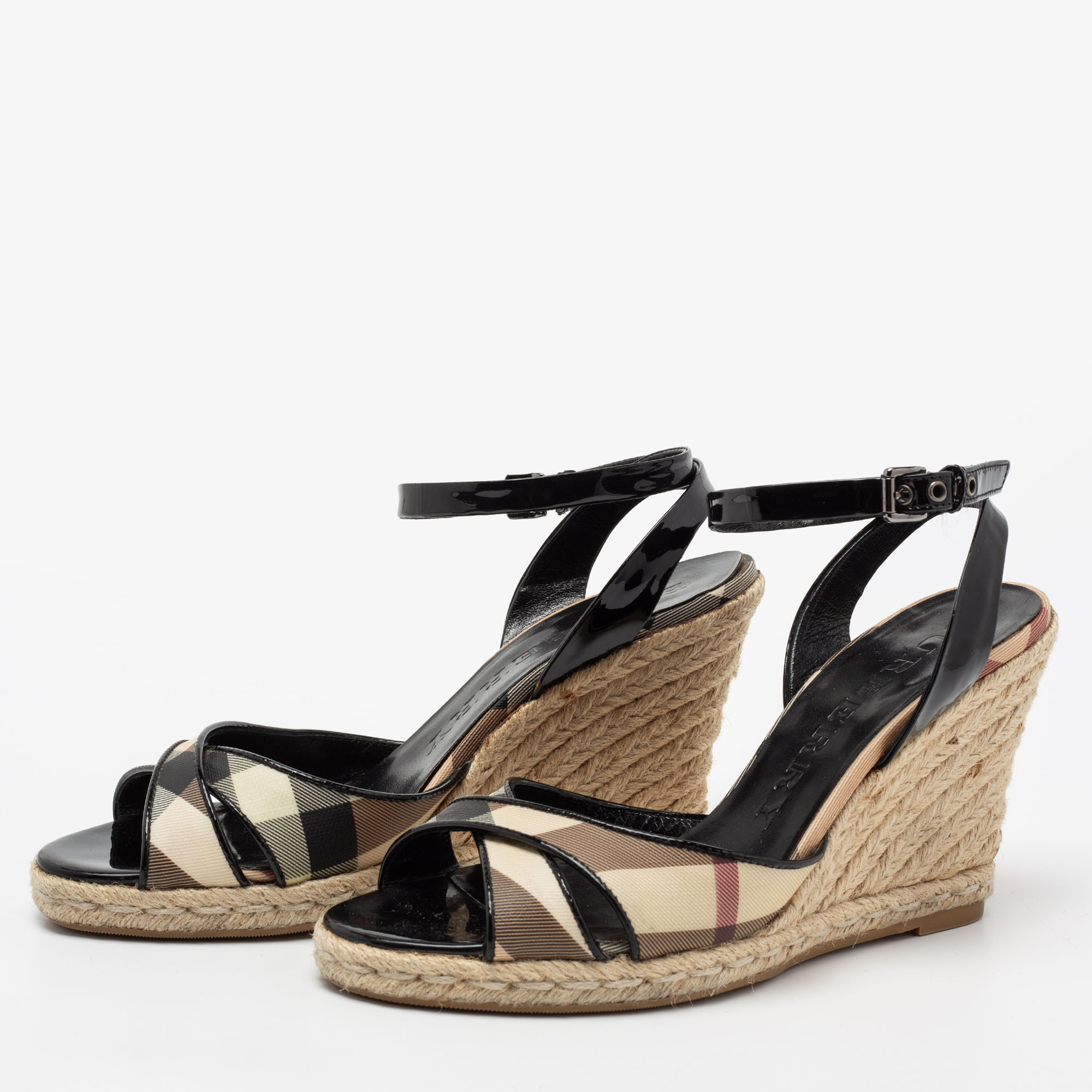 

Burberry Black/Beige Patent Leather and Nova Check Canvas Espadrille Wedge Ankle-Strap Sandals Size