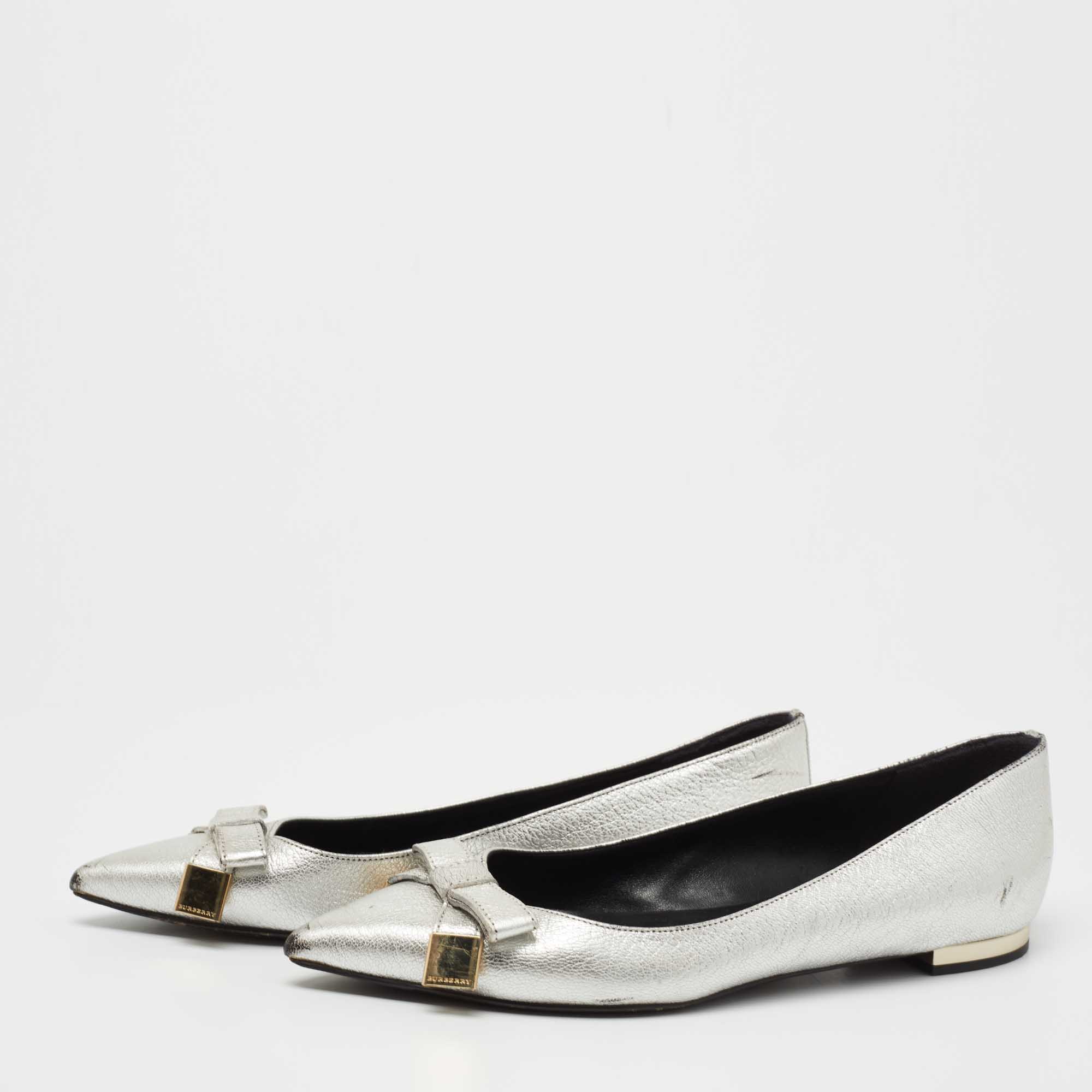 

Burberry Silver Leather Bow Pointed Toe Ballet Flats Size