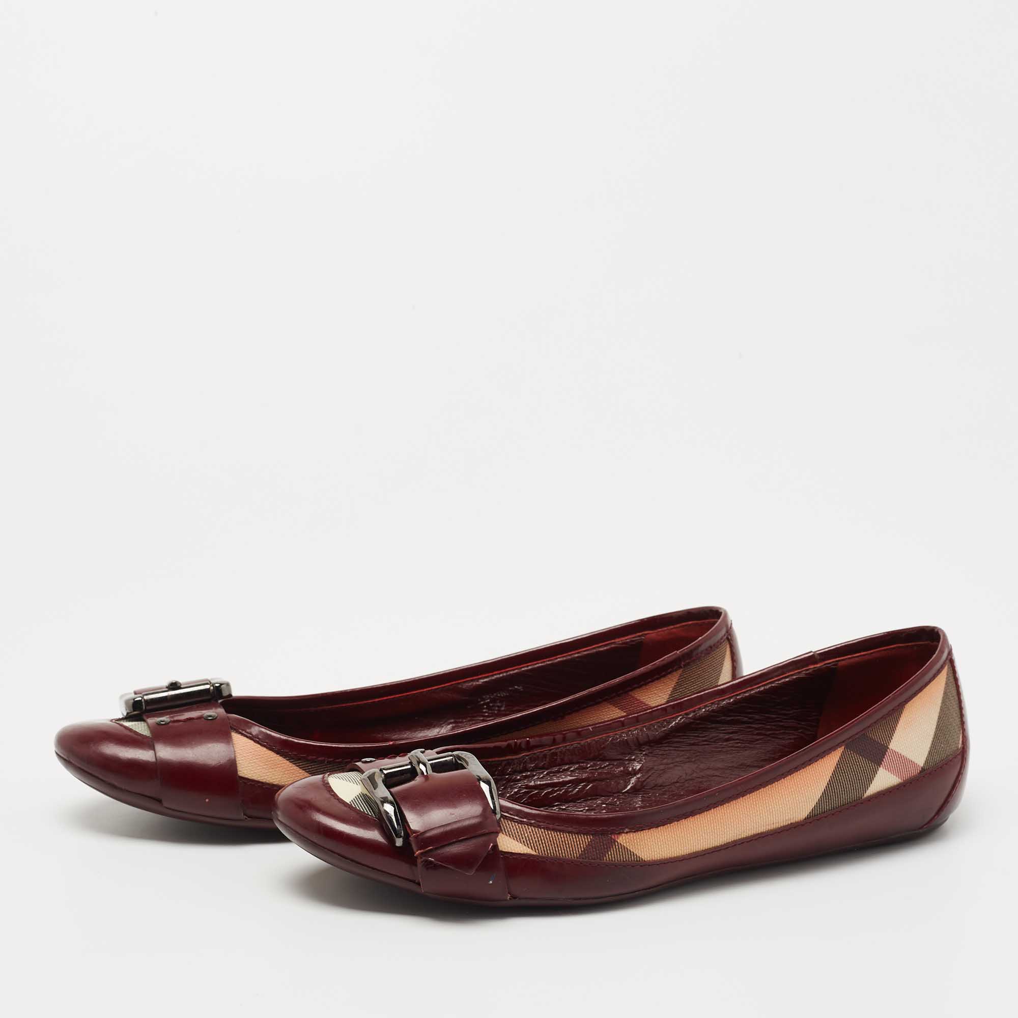 

Burberry Burgundy Leather and Nova Check Canvas Buckle Ballet Flats Size