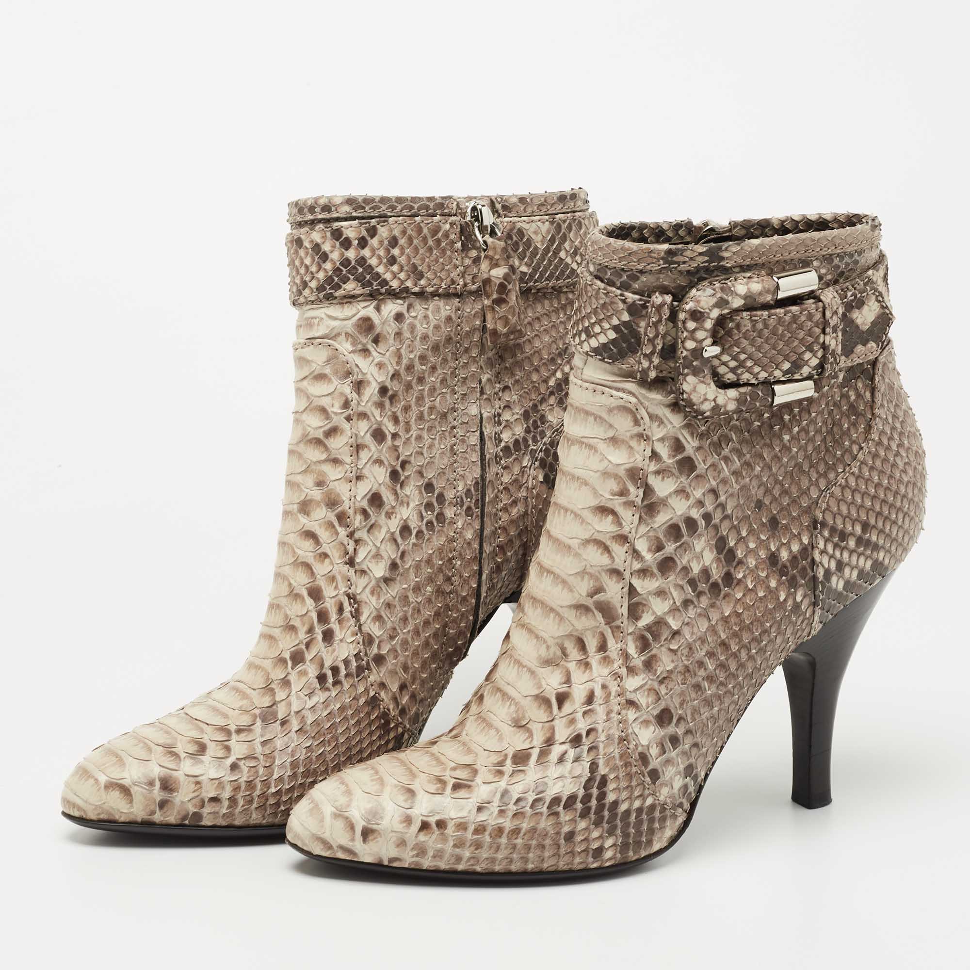 

Burberry Beige/Brown Python Leather Ankle Boots Size