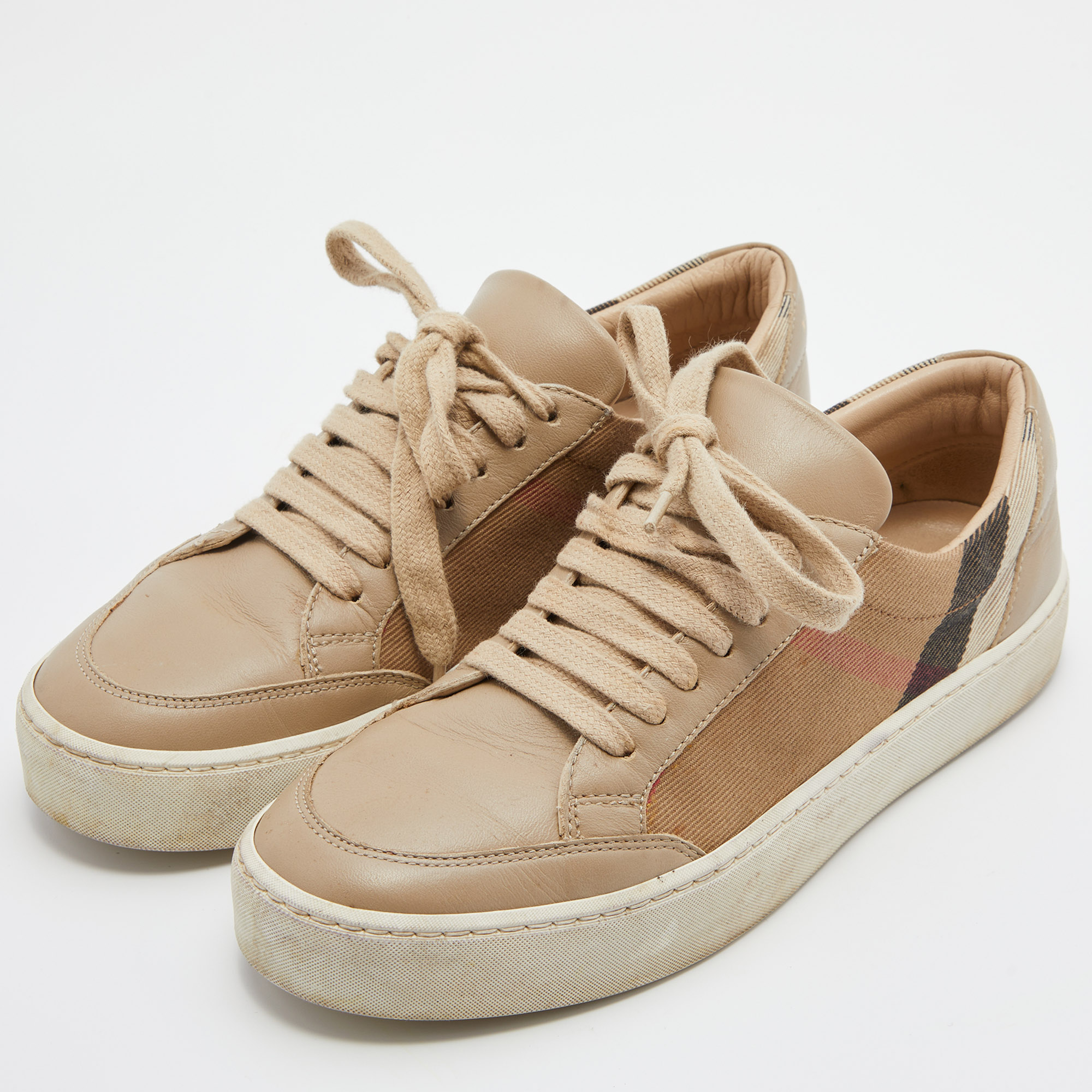 

Burberry Beige Nova Check Canvas and Leather Low Top Sneakers Size