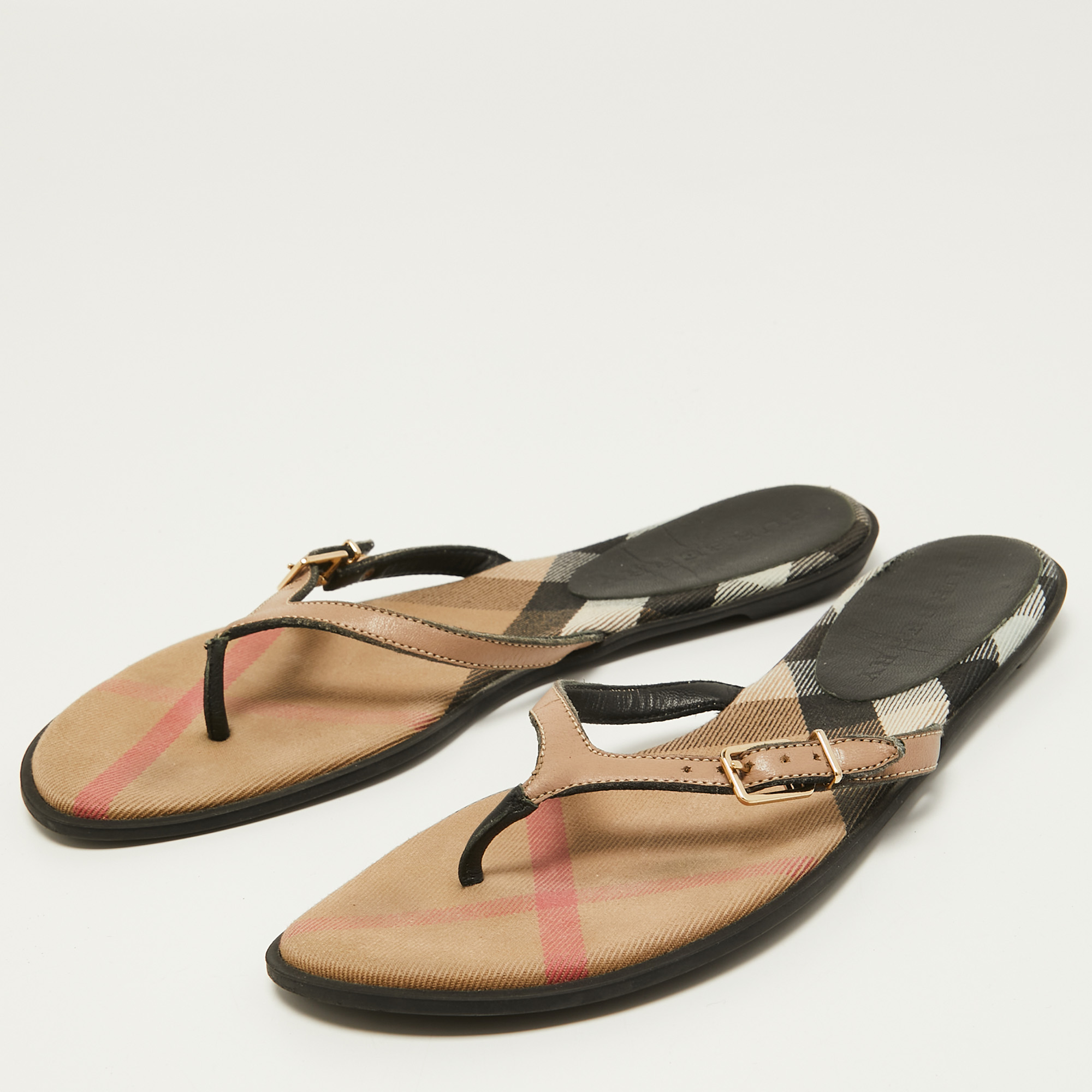 

Burberry Brown Leather Thong Flats Size