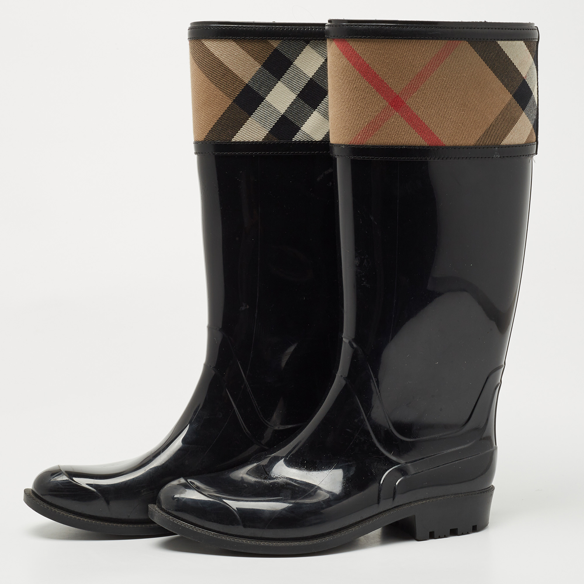 

Burberry Black/Beige Rubber and Canvas Rain Boots Size