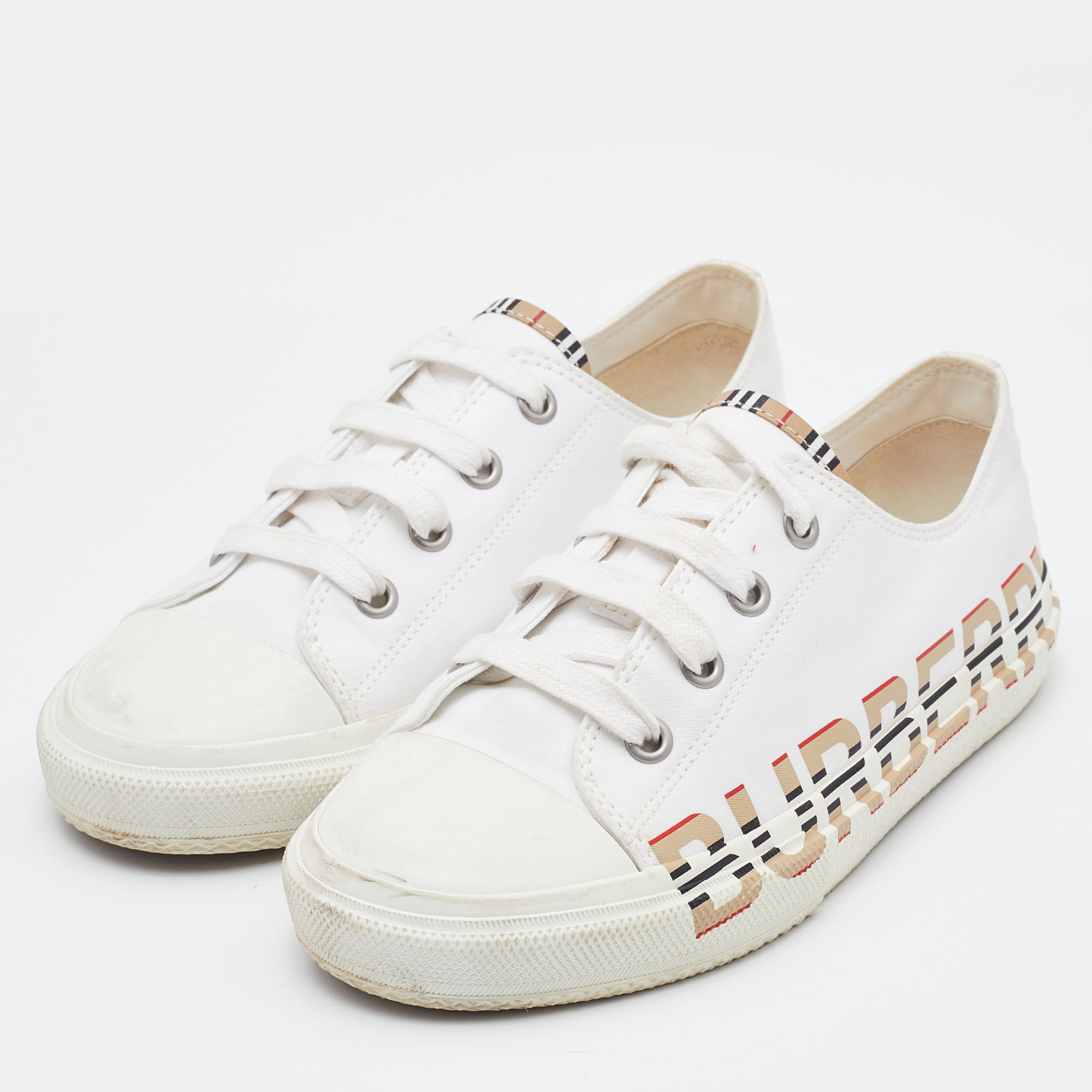 

Burberry White Print Canvas Sneakers Size