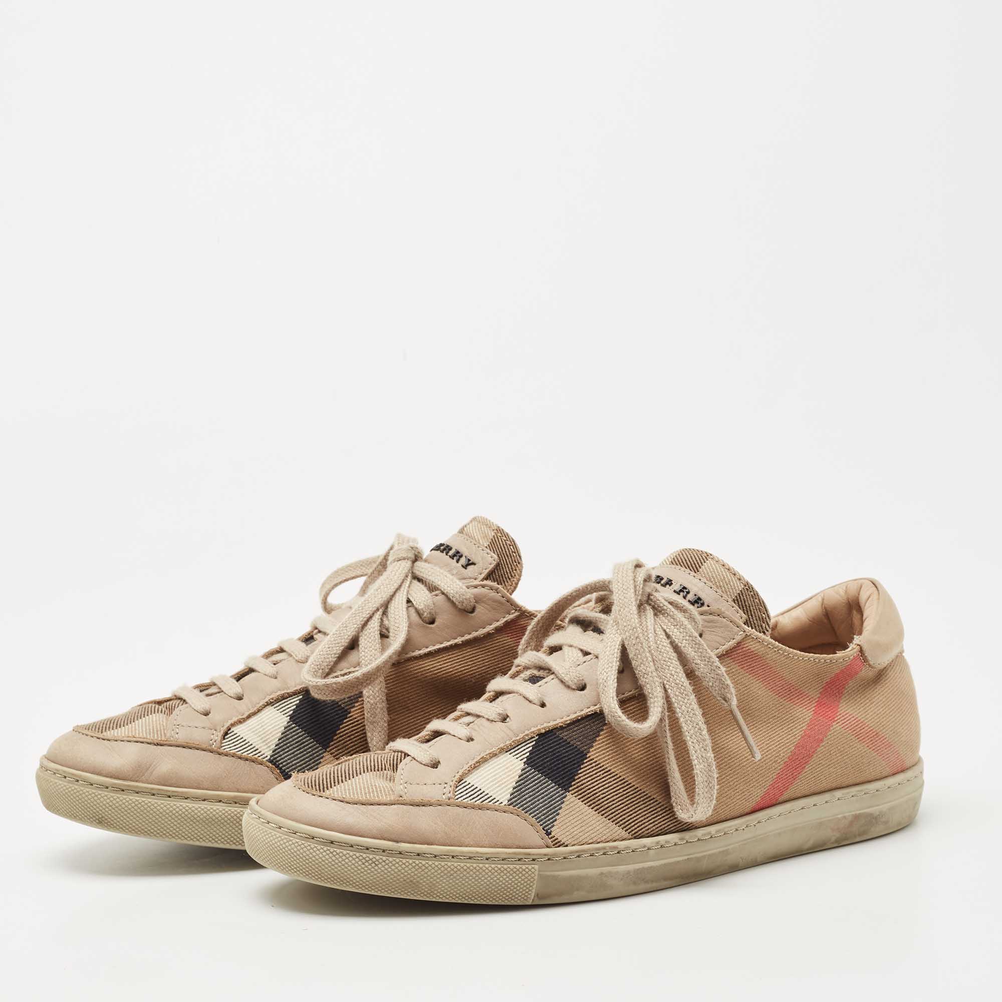 

Burberry Beige Leather and House Check Canvas Low Top Sneakers Size