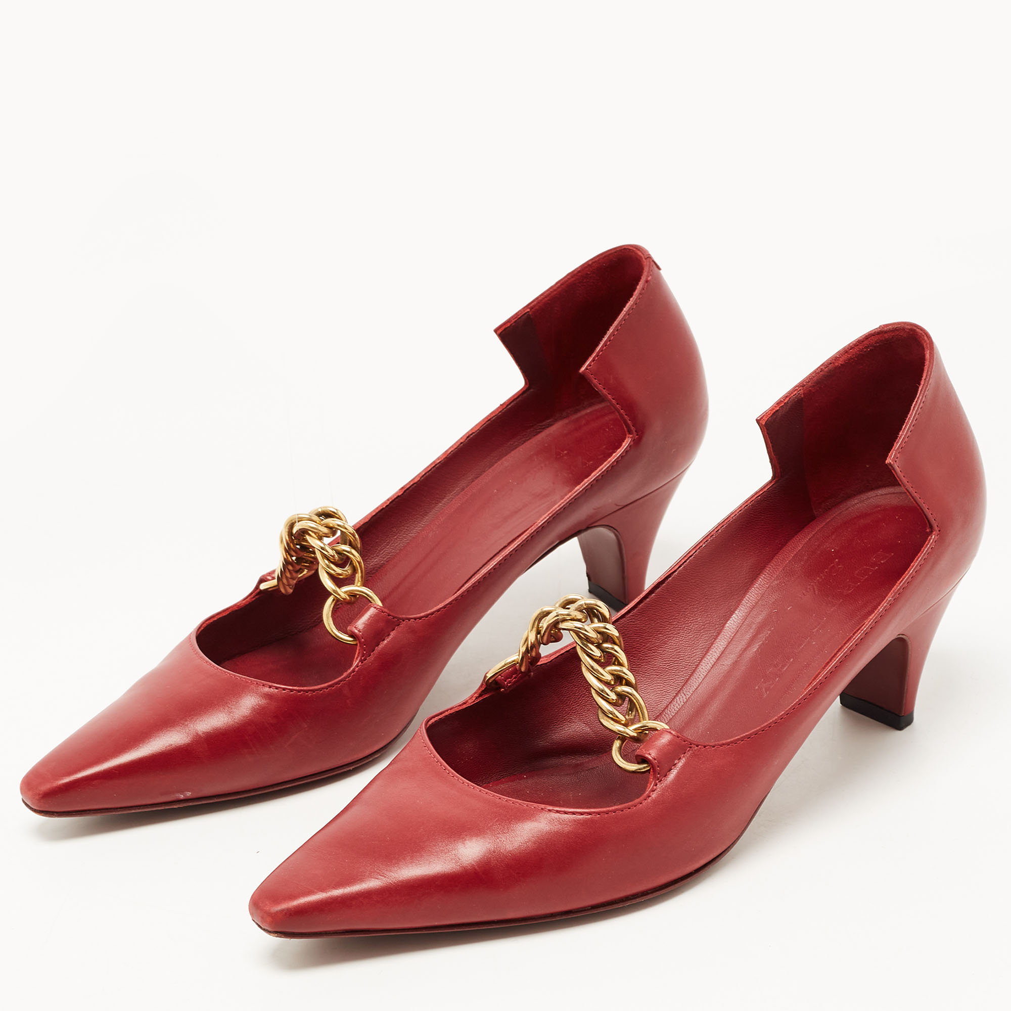 

Burberry Red Leather Chain Embellished Pumps Size