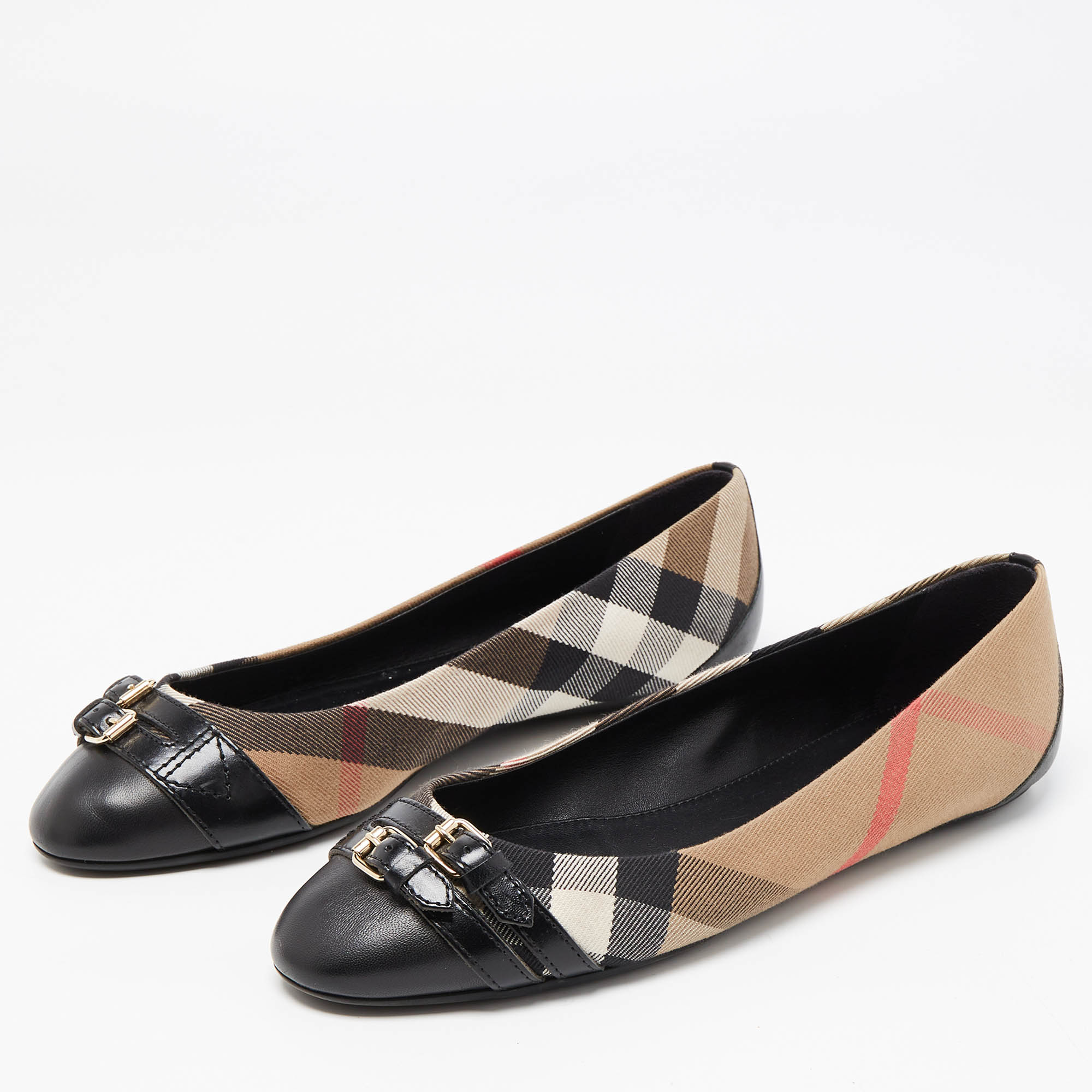 

Burberry Brown/Black Nova Check Canvas and Leather Buckle Detail Ballet Flats Size
