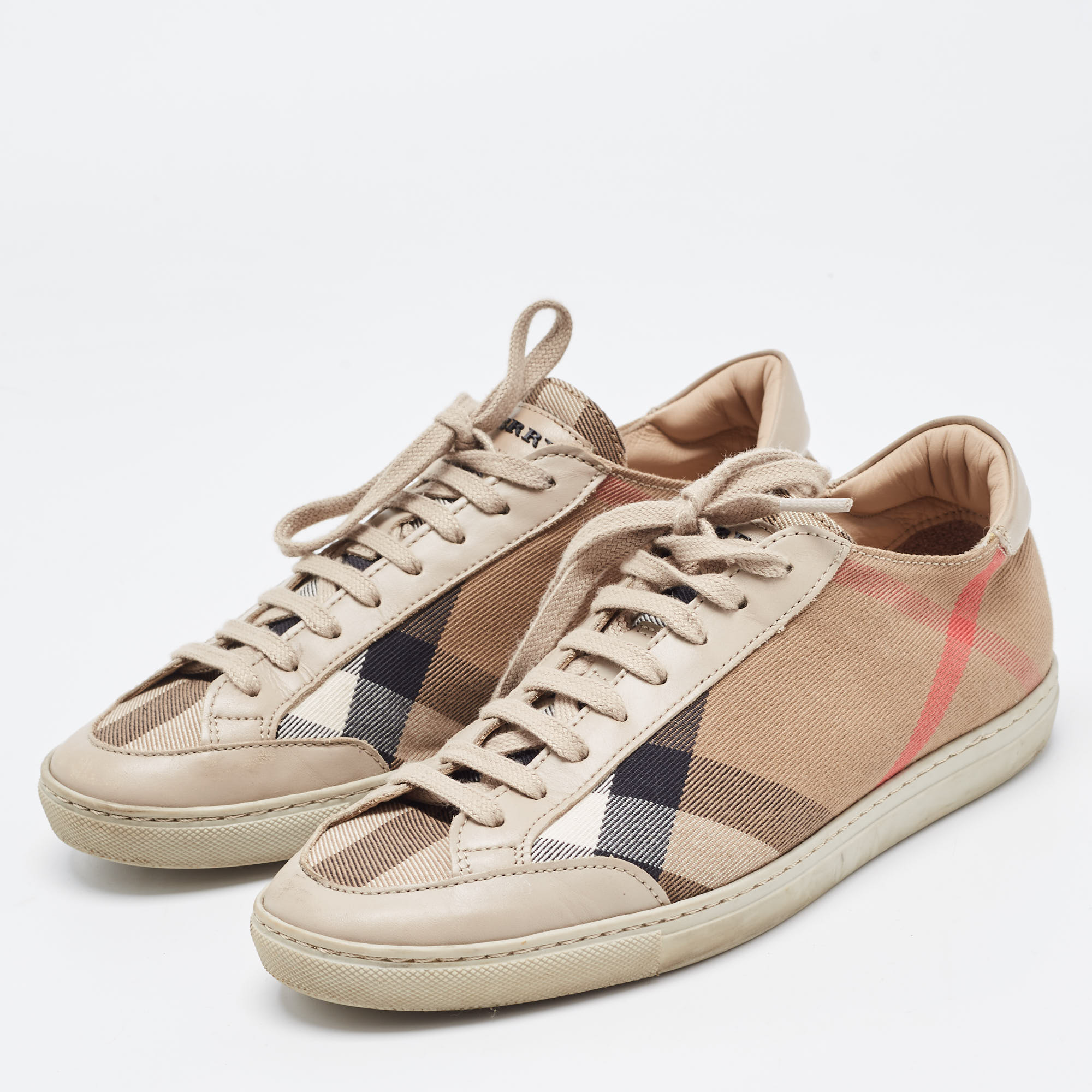 

Burberry Beige/Brown Nova Check Canvas and Leather Low Top Sneakers Size