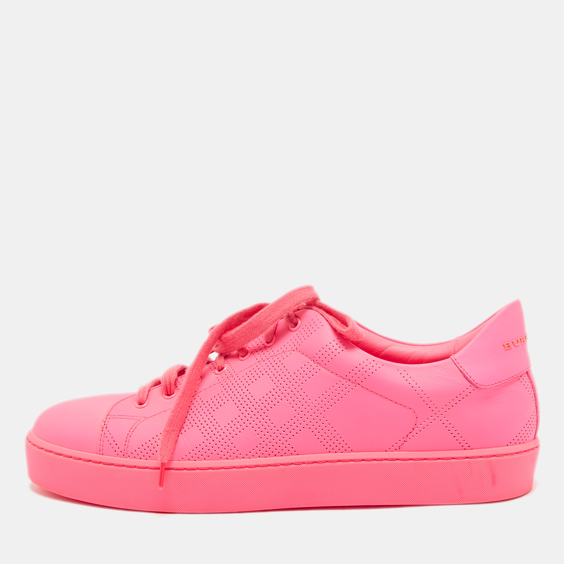 

Burberry Pink Perforated Leather Albert Sneakers Size