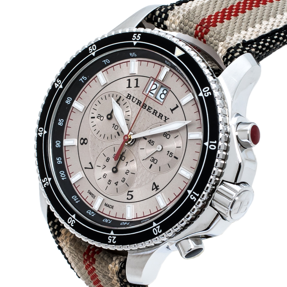 

Burberry Beige Stainless Steel Canvas Endurance BU7600 Men's Wristwatch