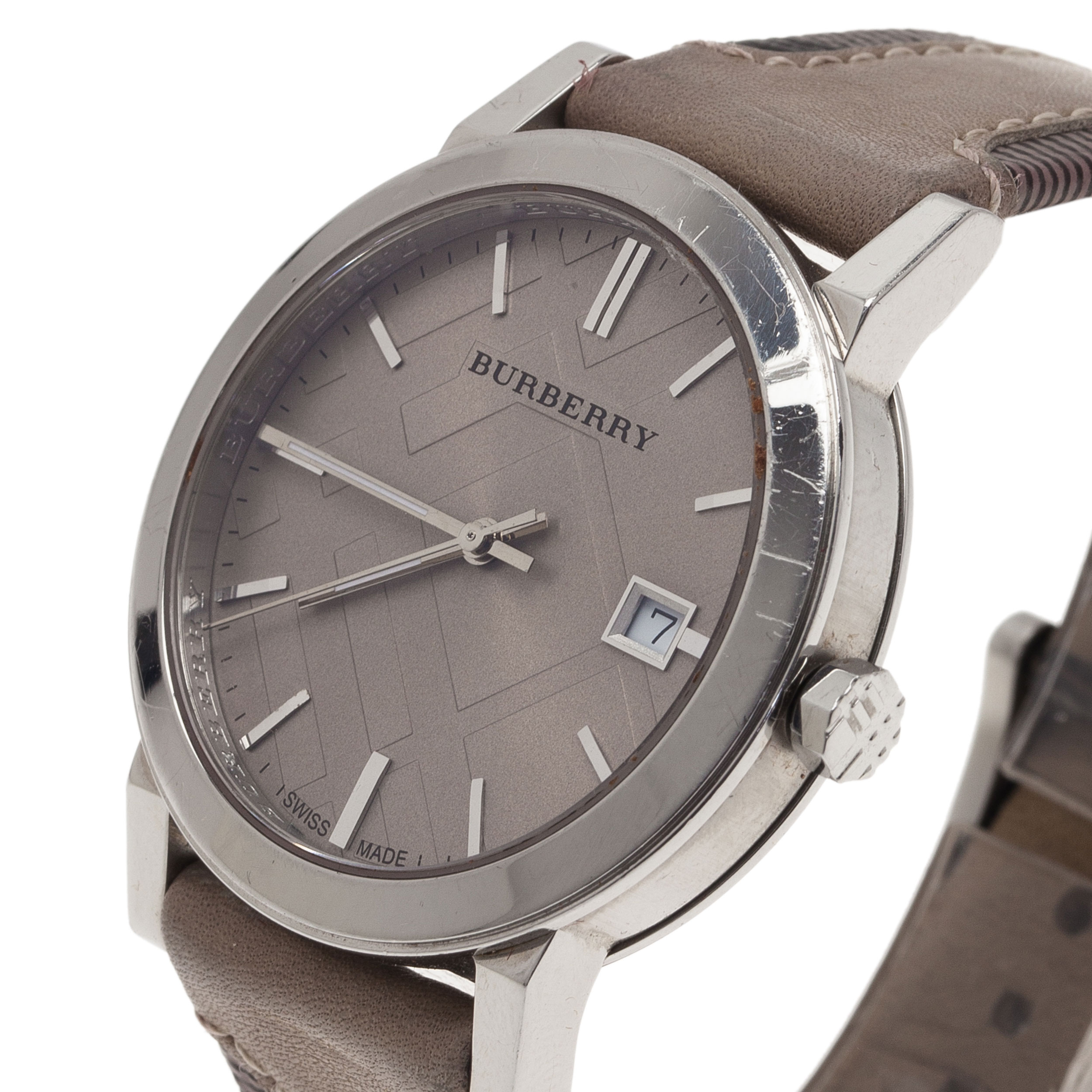 

Burberry Cream Stainless Steel Heymarket Women's Wristwatch