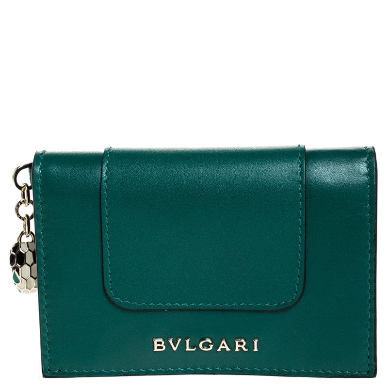 مملوكة مسبقًا Bvlgari Green Leather Serpenti Forever Bifold Card Holder