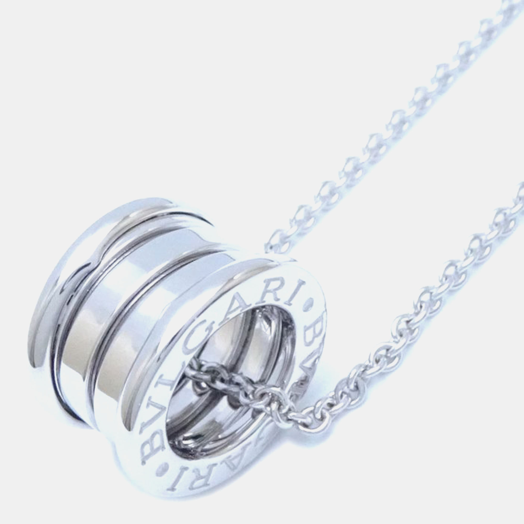 Pre-owned Bvlgari 18k White Gold B.zero1 Pendant Necklace