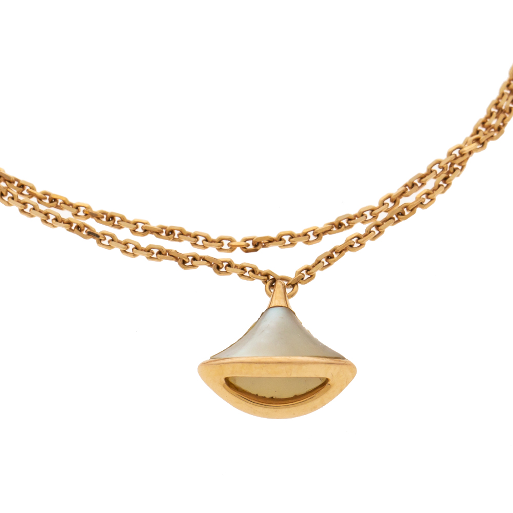 

Bvlgari Divas' Dream Mother of Pearl 18K Rose Gold Charm Bracelet