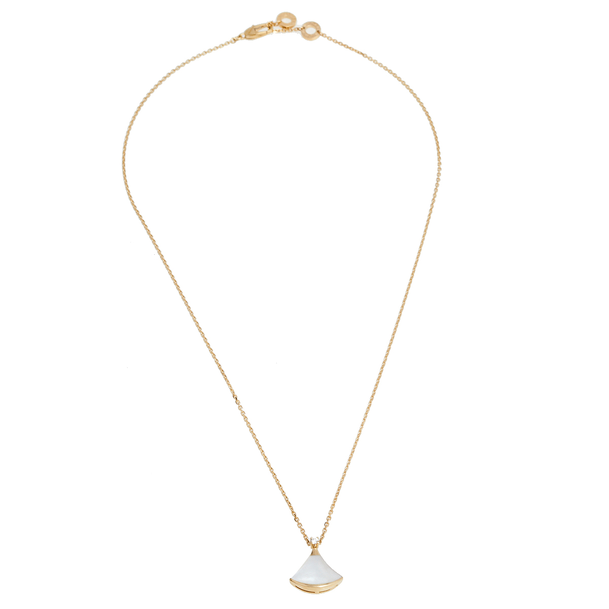 

Bvlgari Divas' Dream Mother of Pearl Diamond 18K Yellow Gold Pendant Necklace