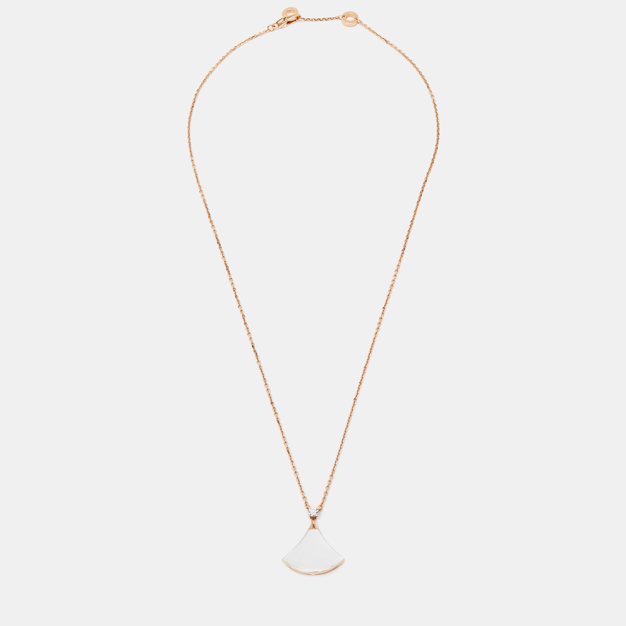 

Bvlgari Divas' Dream Mother of Pearl Diamond 18K Rose Gold Pendant Necklace