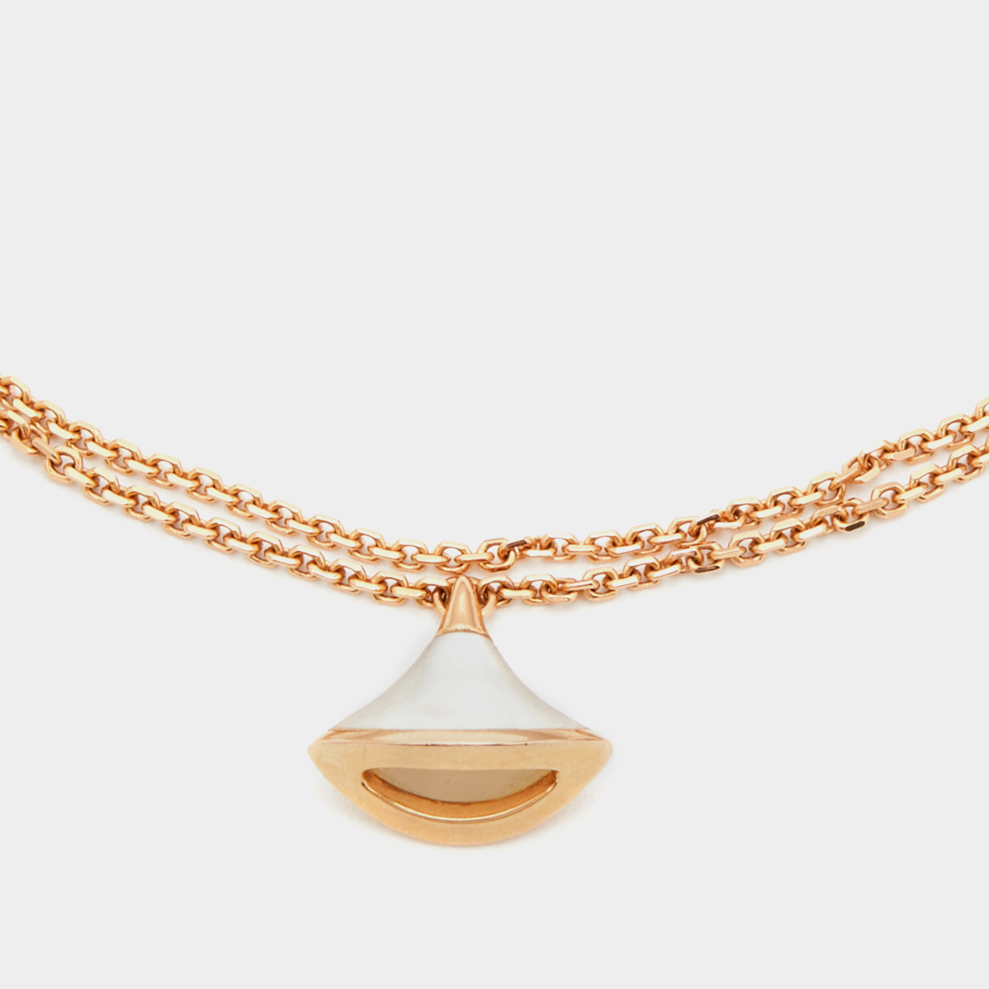 

Bvlgari Divas' Dream Mother of Pearl 18k Rose Gold Charm Bracelet SM