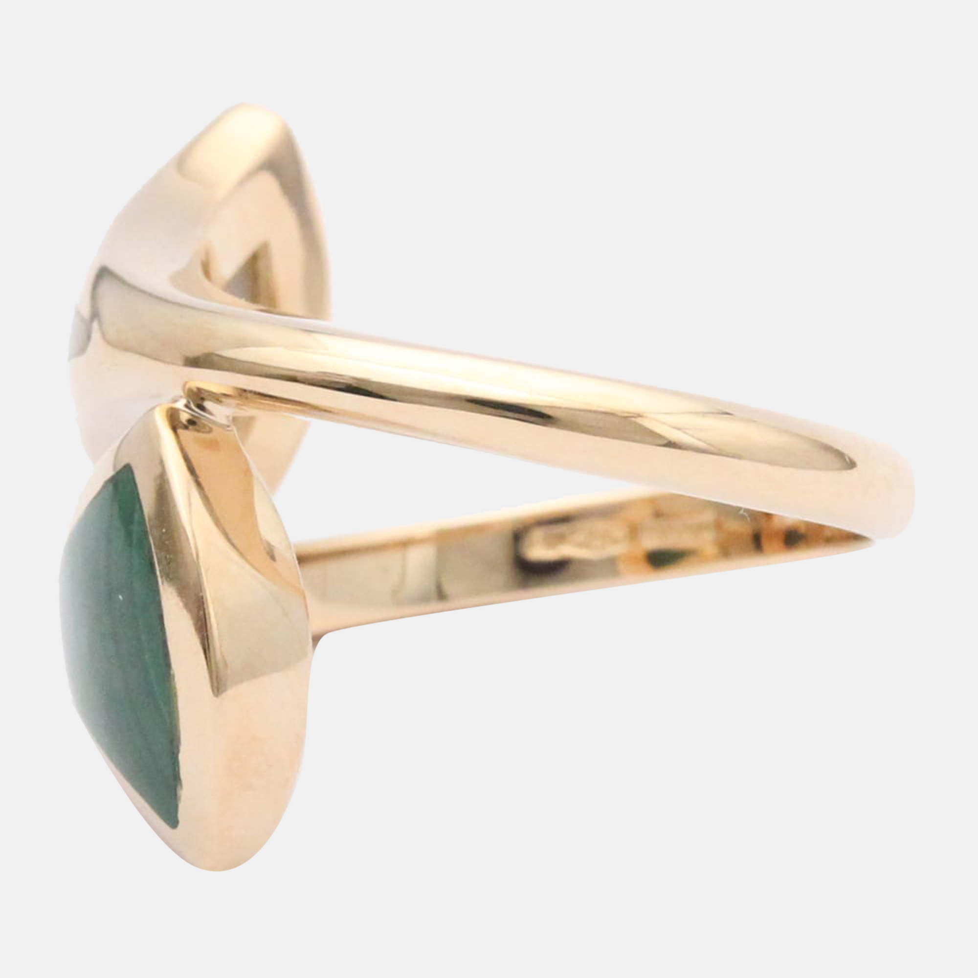 

Bvlgari Divas' Dream 18K Rose Gold Malachite and Mother of Pearl Ring EU 48