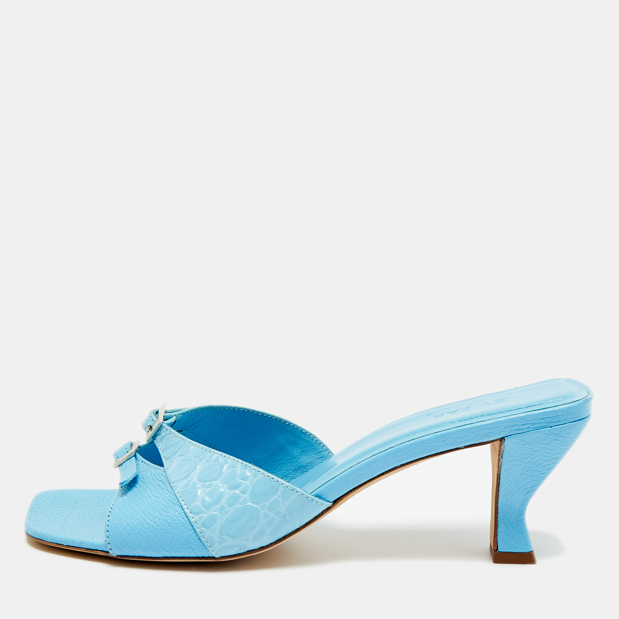 Click to view more detailed imagery on our partner's website Pre-owned By Far Size 39 Blue Croc Embossed Leather And Leather Slide Sandals