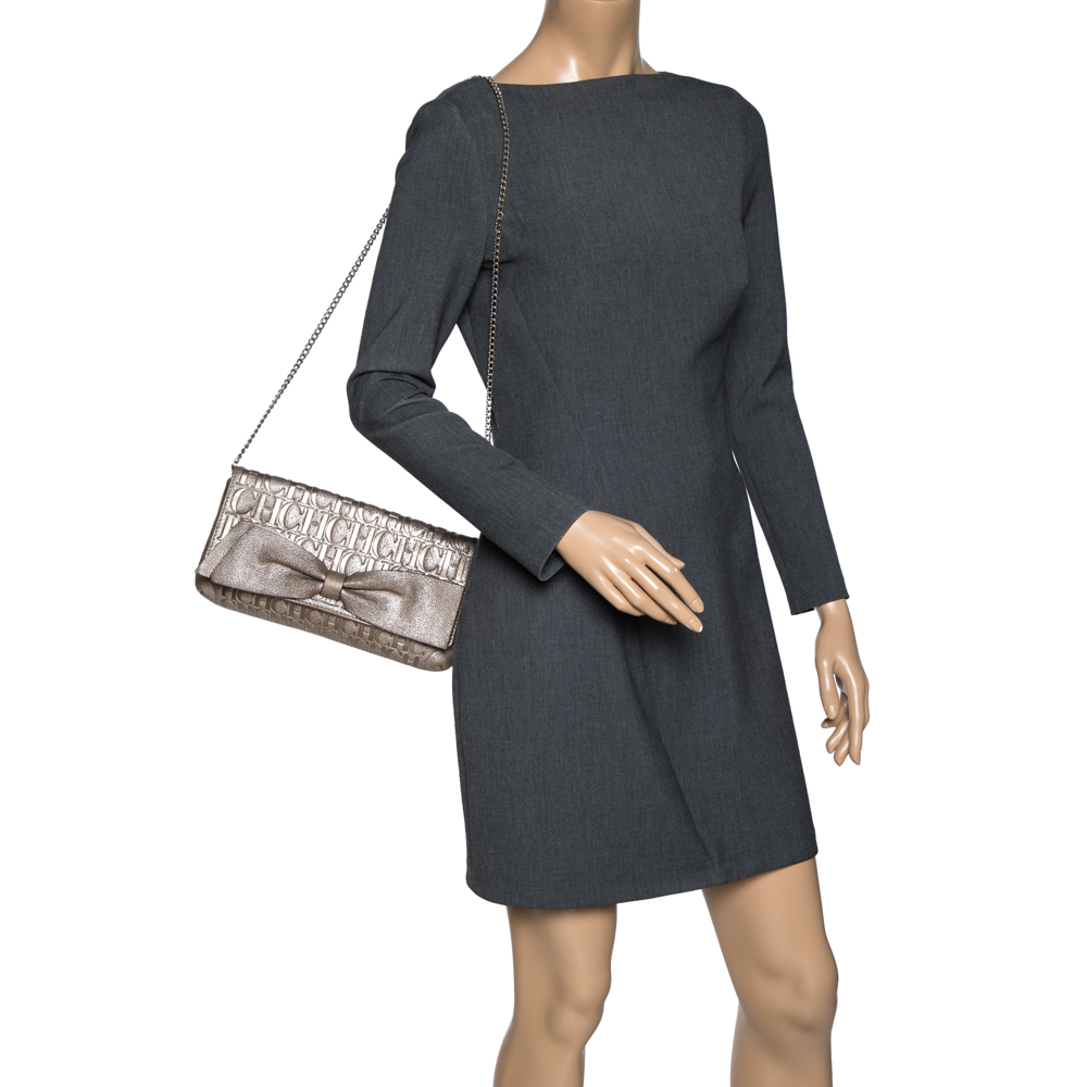 

Carolina Herrera Gold Monogram Leather Bow Chain Clutch