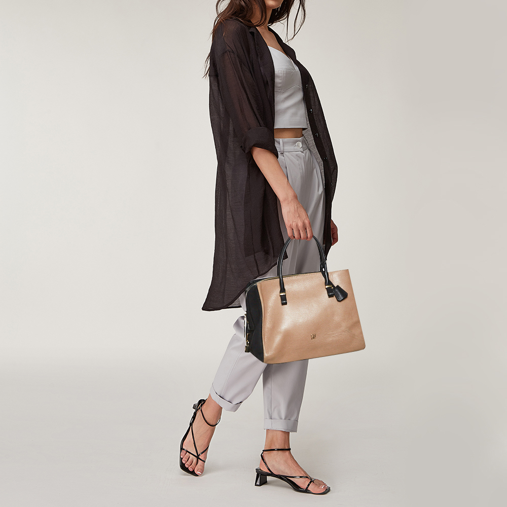

Carolina Herrera Black/Beige Leather Zip Tote