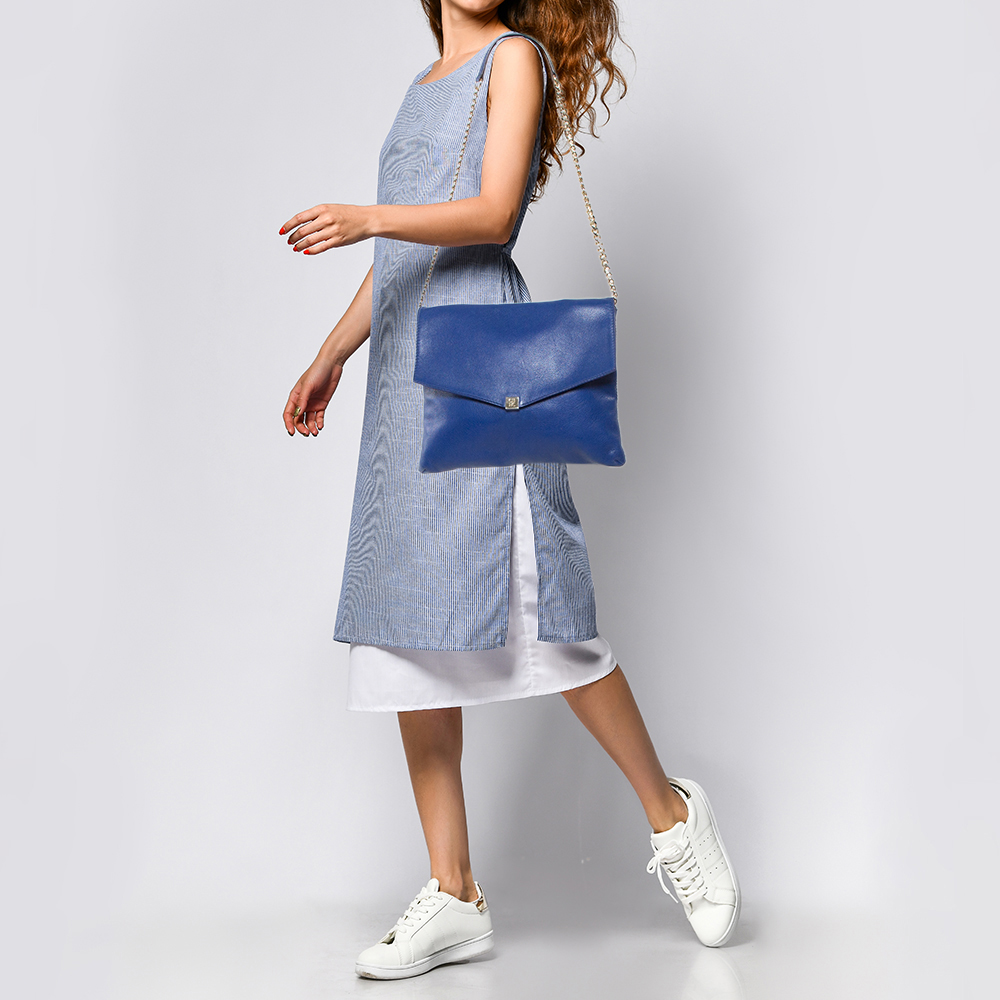

Carolina Herrera Blue Leather Chain Flap Shoulder Bag