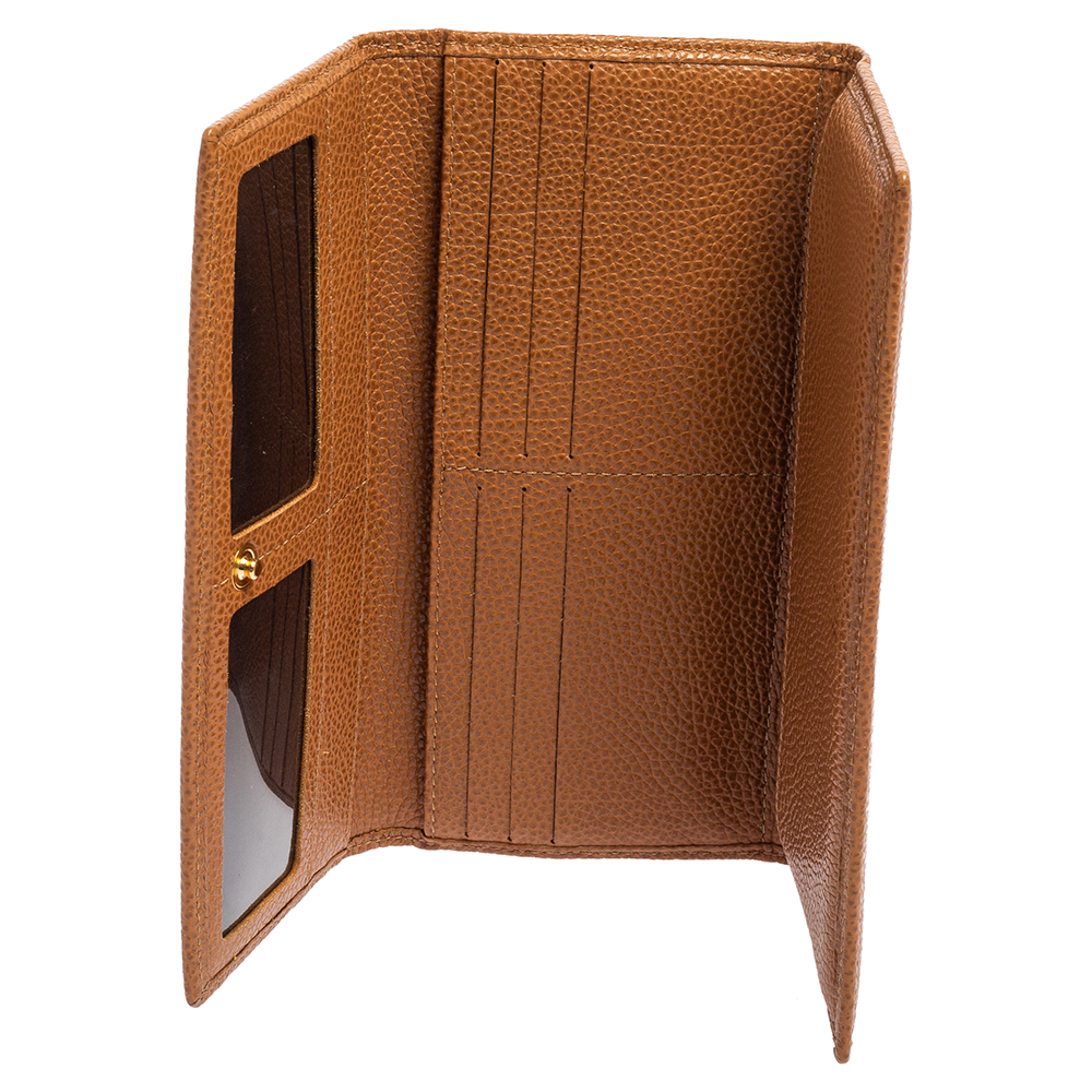 

Carolina Herrera Tan Grained Leather Flap Continental Wallet