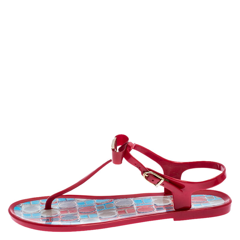 

Carolina Herrera Red Rubber CHHC Thong Flats Size