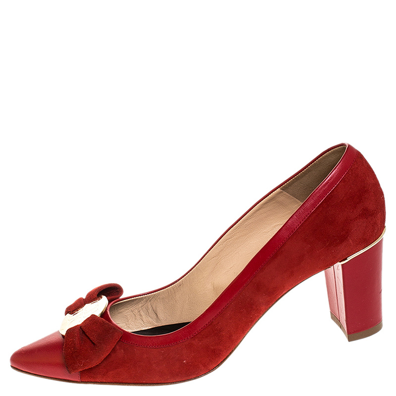 

Carolina Herrera Red Suede and Leather Bow Pointed Toe Pumps Size
