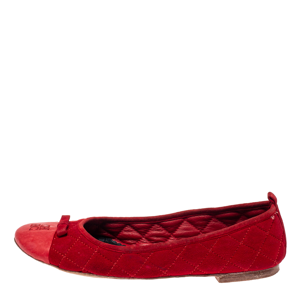 

CH Carolina Herrera Red Suede And Leather Bow Ballet Flats Size