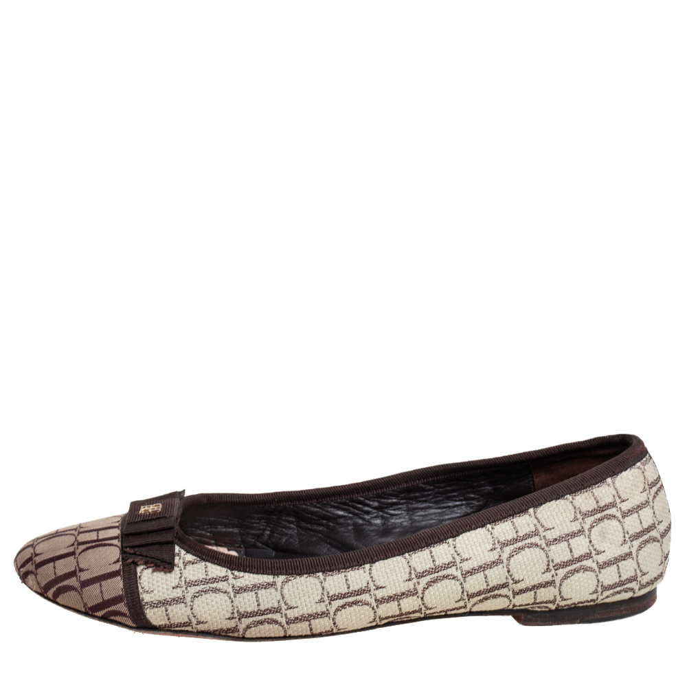 

Carolina Herrera Brown/Beige Monogram Canvas Cap Toe Bow Ballet Flats Size