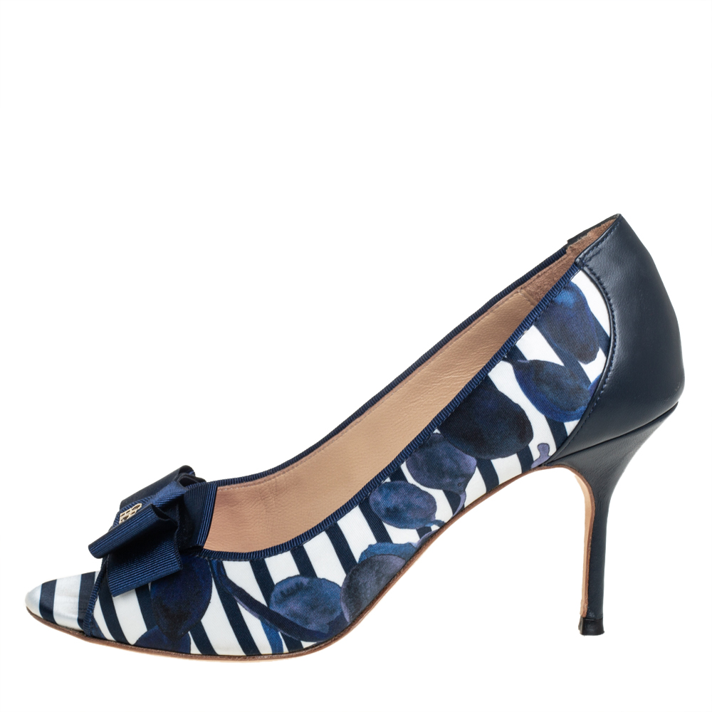 

Carolina Herrera Blue/White Satin And Leather Bow Peep Toe Pumps Size