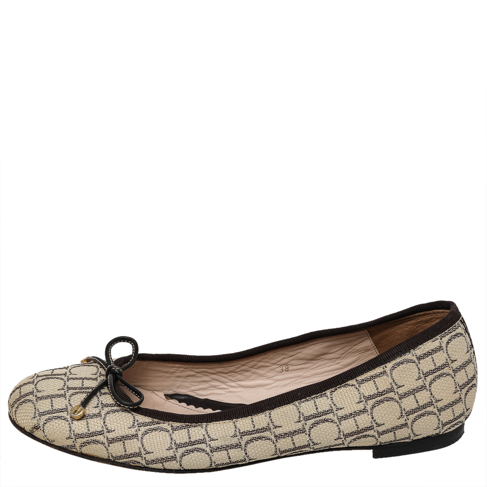 

Carolina Herrera Beige/Brown Canvas And Leather Bow Ballet Flats Size