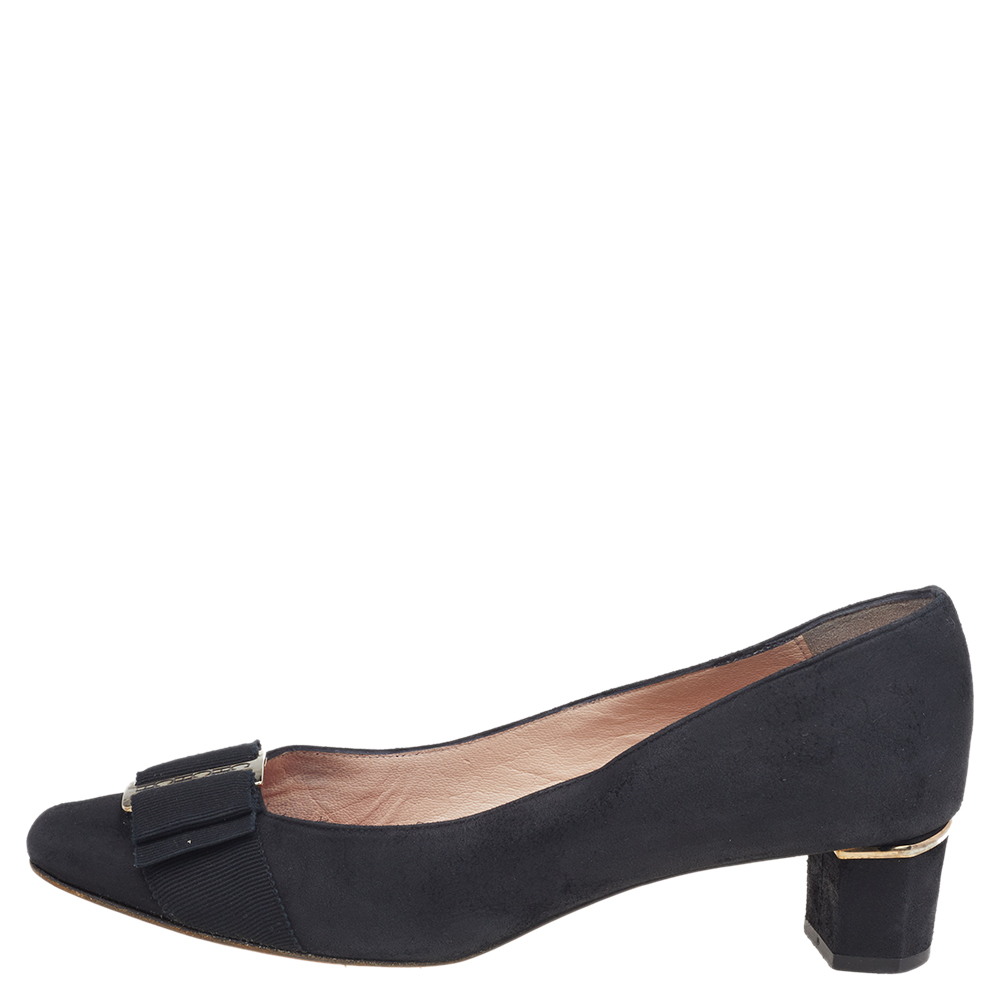 

Carolina Herrera Black Nubuck Leather Bow Pumps Size