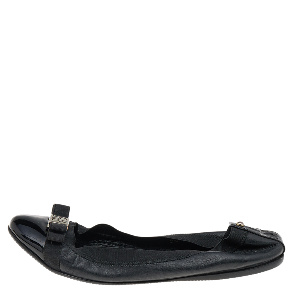 

Carolina Herrera Black Patent And Leather Ballet Flats Size