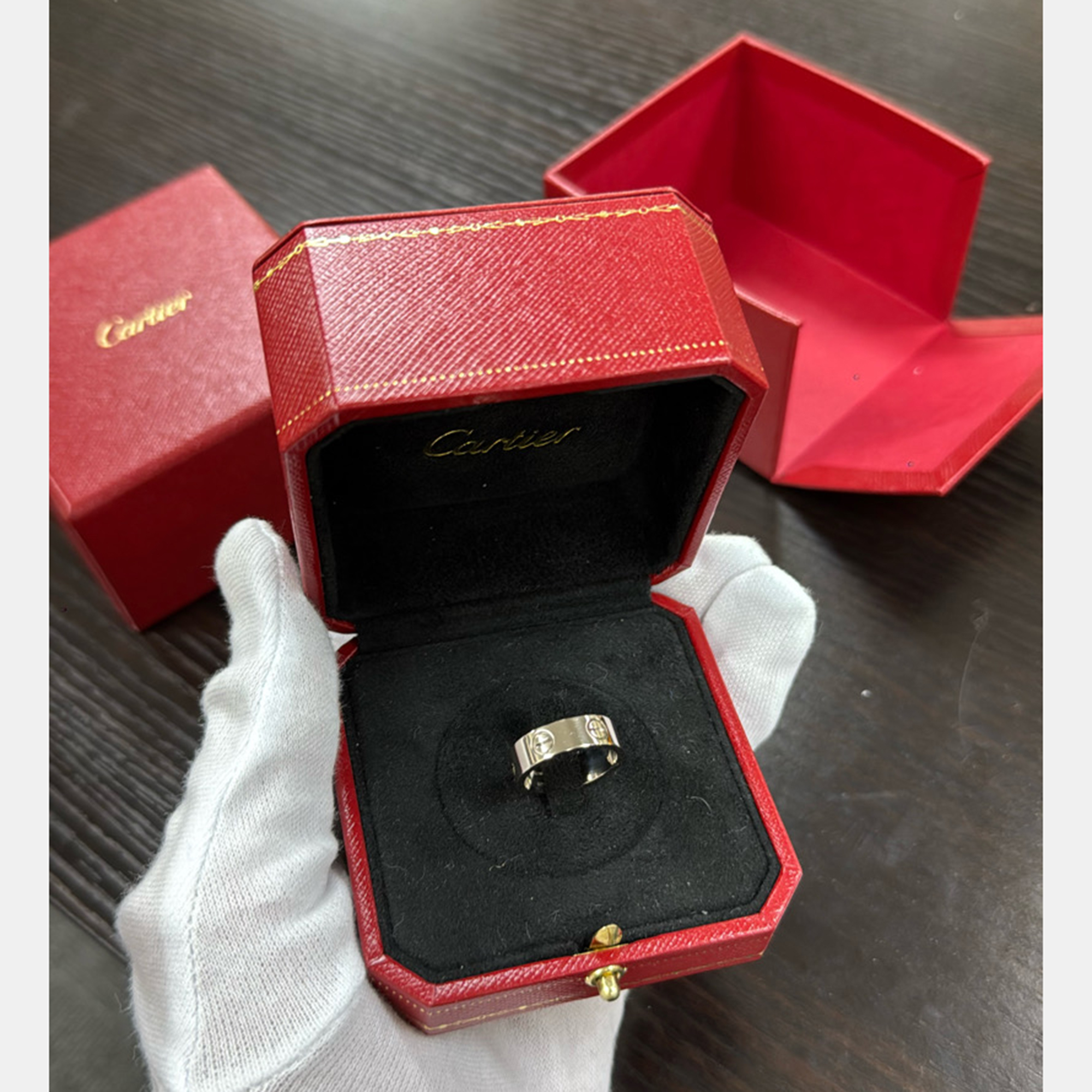 

Cartier White Gold Love Ring