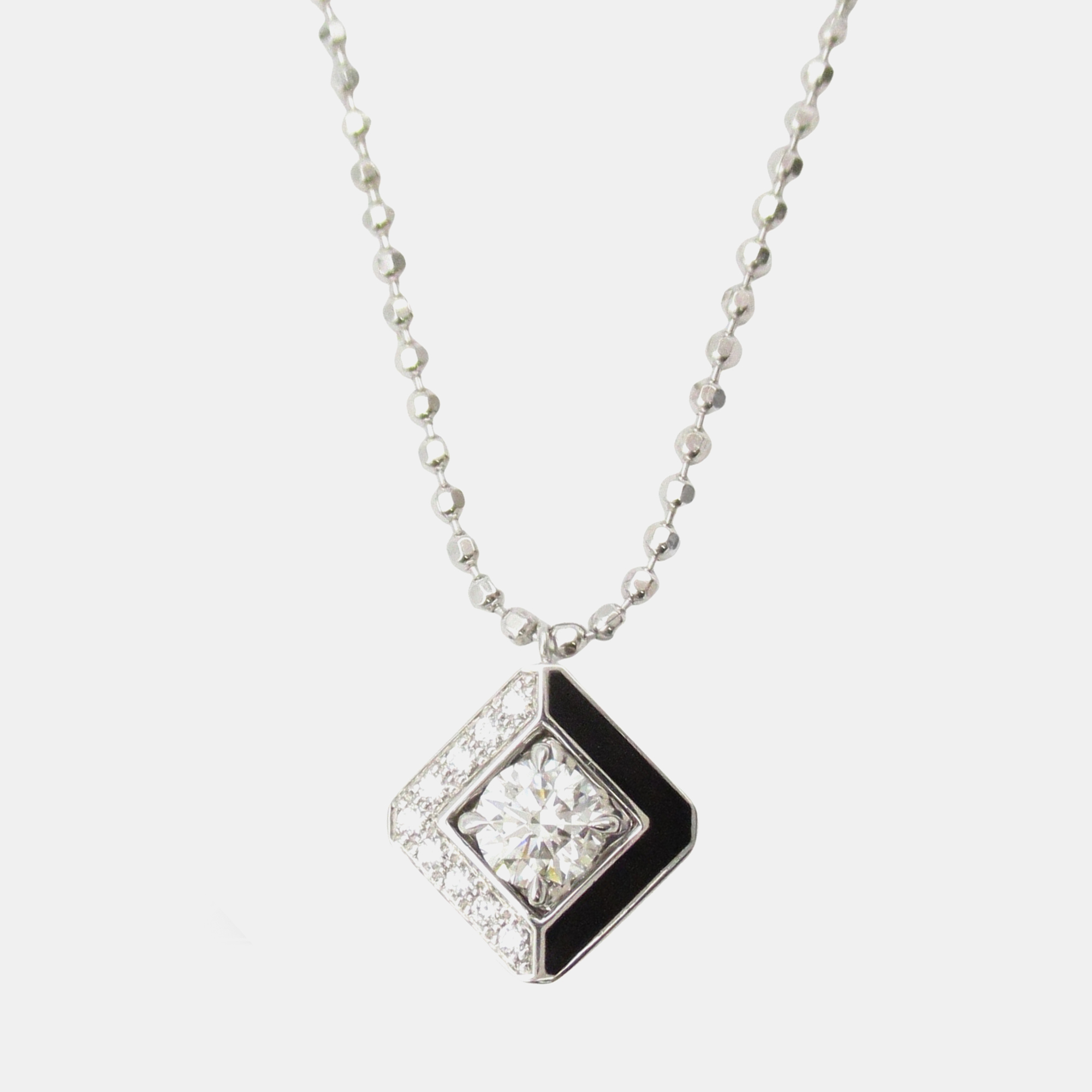 

Cartier Galanterie de Cartier Black Lacquer Diamond Necklace