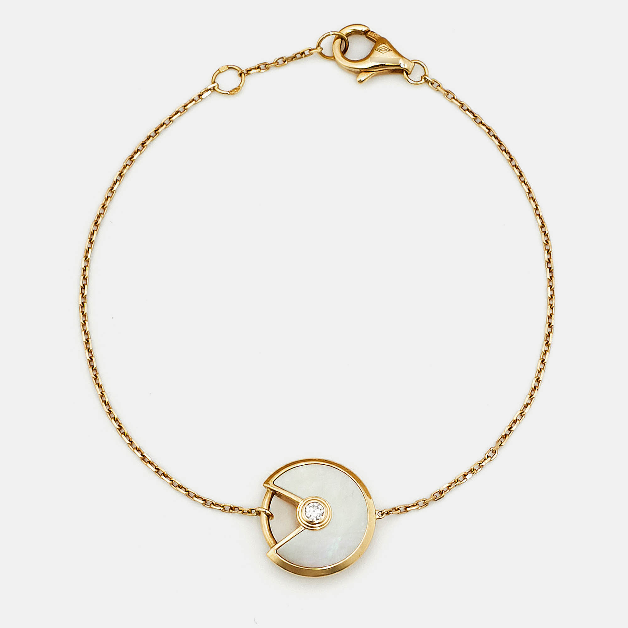 

Cartier Amulette De Cartier Mother of Pearl Diamond 18k Yellow Gold  Model Bracelet