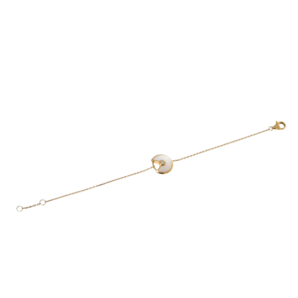

Cartier Amulette De Cartier Mother of Pearl Diamond 18K Yellow Gold Bracelet