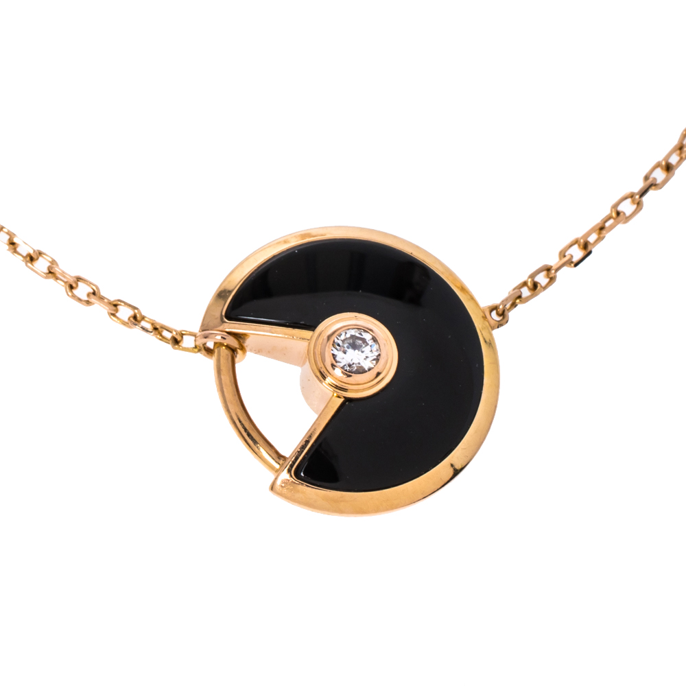 

Cartier Amulette De Cartier Diamond Onyx 18K Rose Gold Bracelet