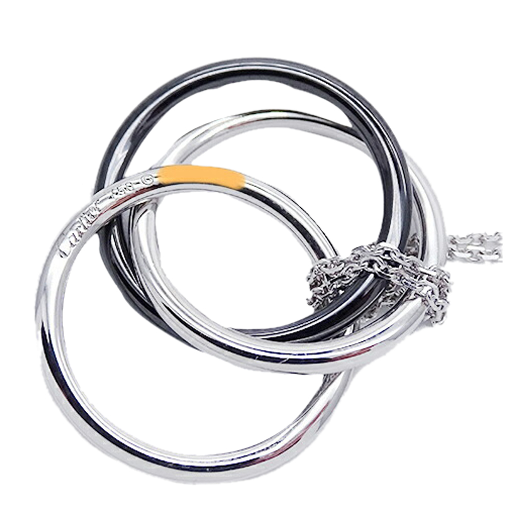 

Cartier Trinity 18K White Gold Diamond and Ceramic Necklace