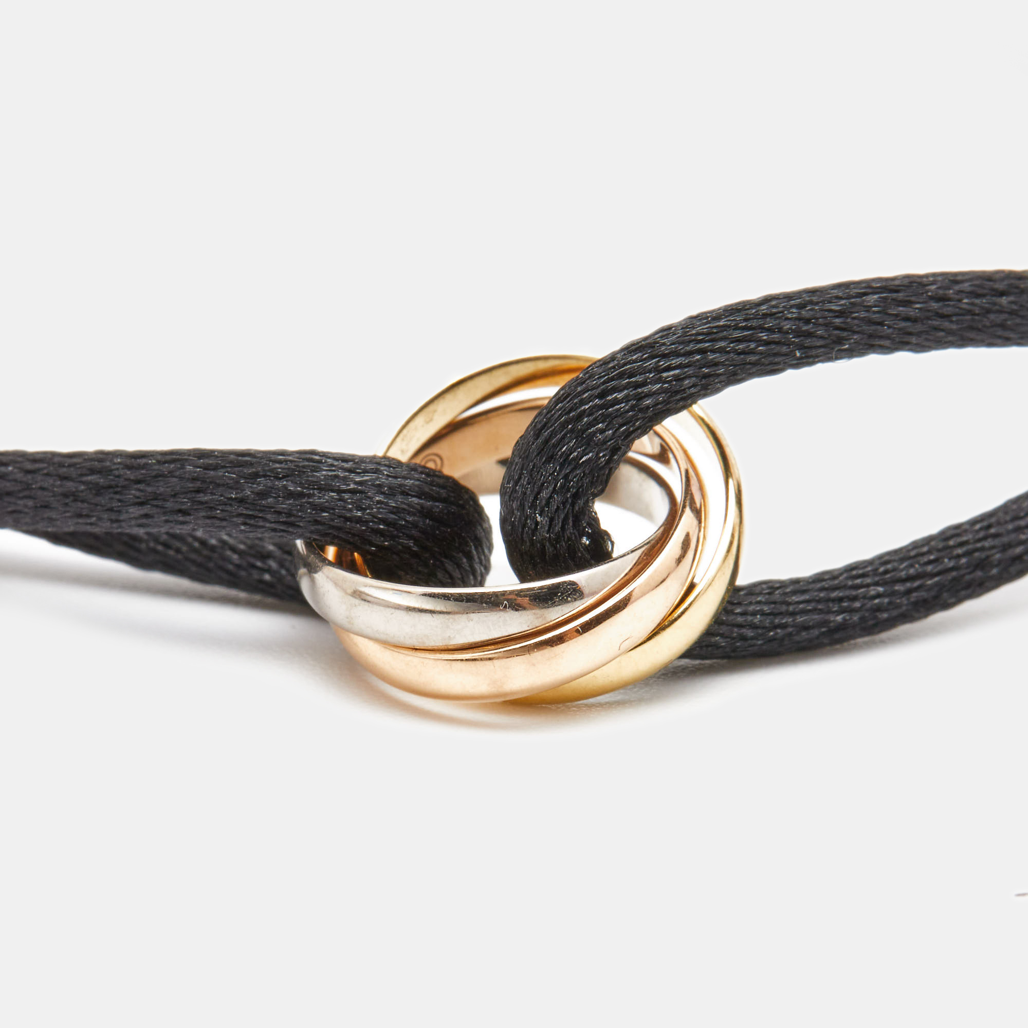 

Cartier Trinity 18k Three Tone Gold Cord Bracelet